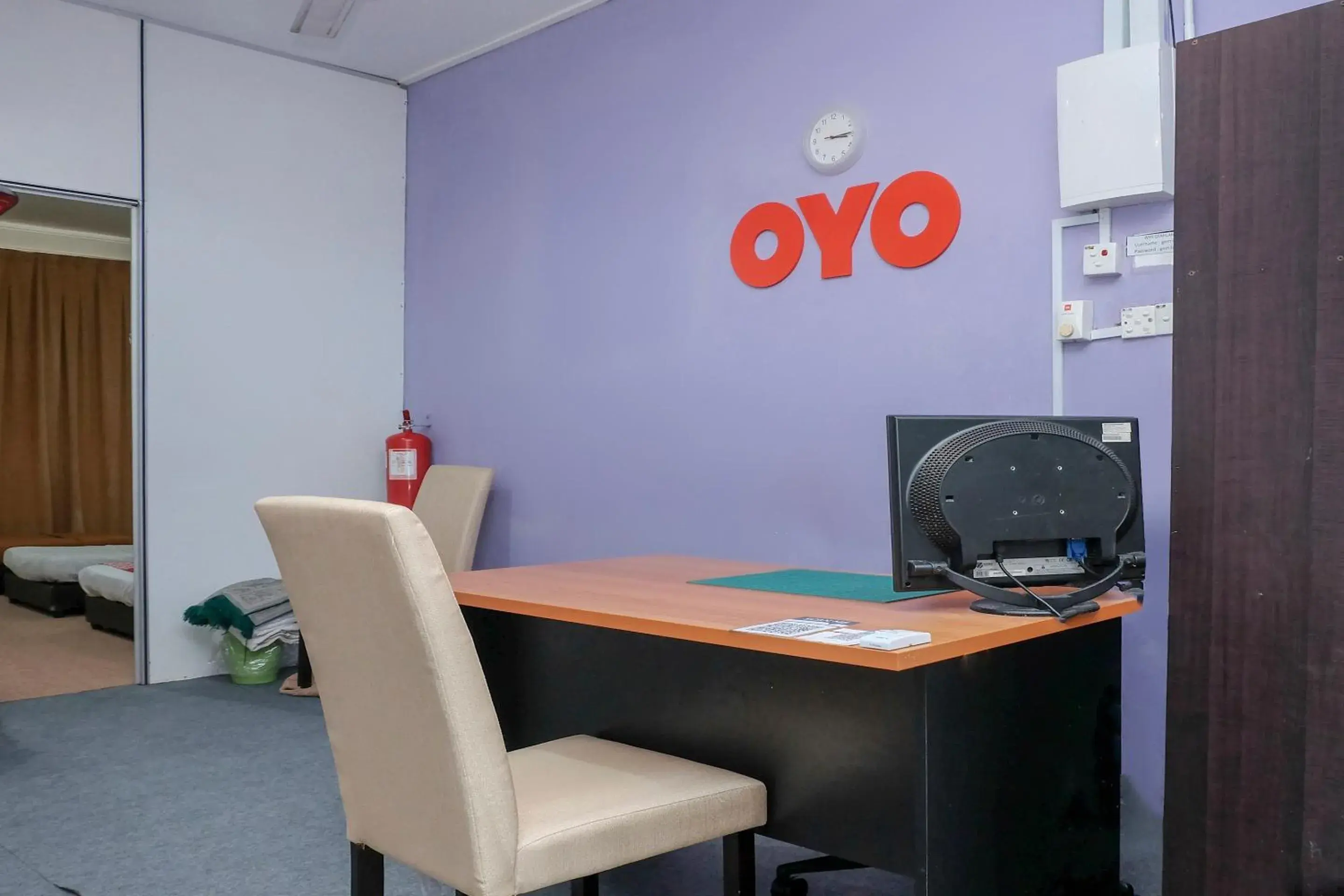 Lobby or reception in OYO 90180 Gemilang Hotel Kerteh Lobby or reception in OYO 90180 Gemilang Hotel Kerteh