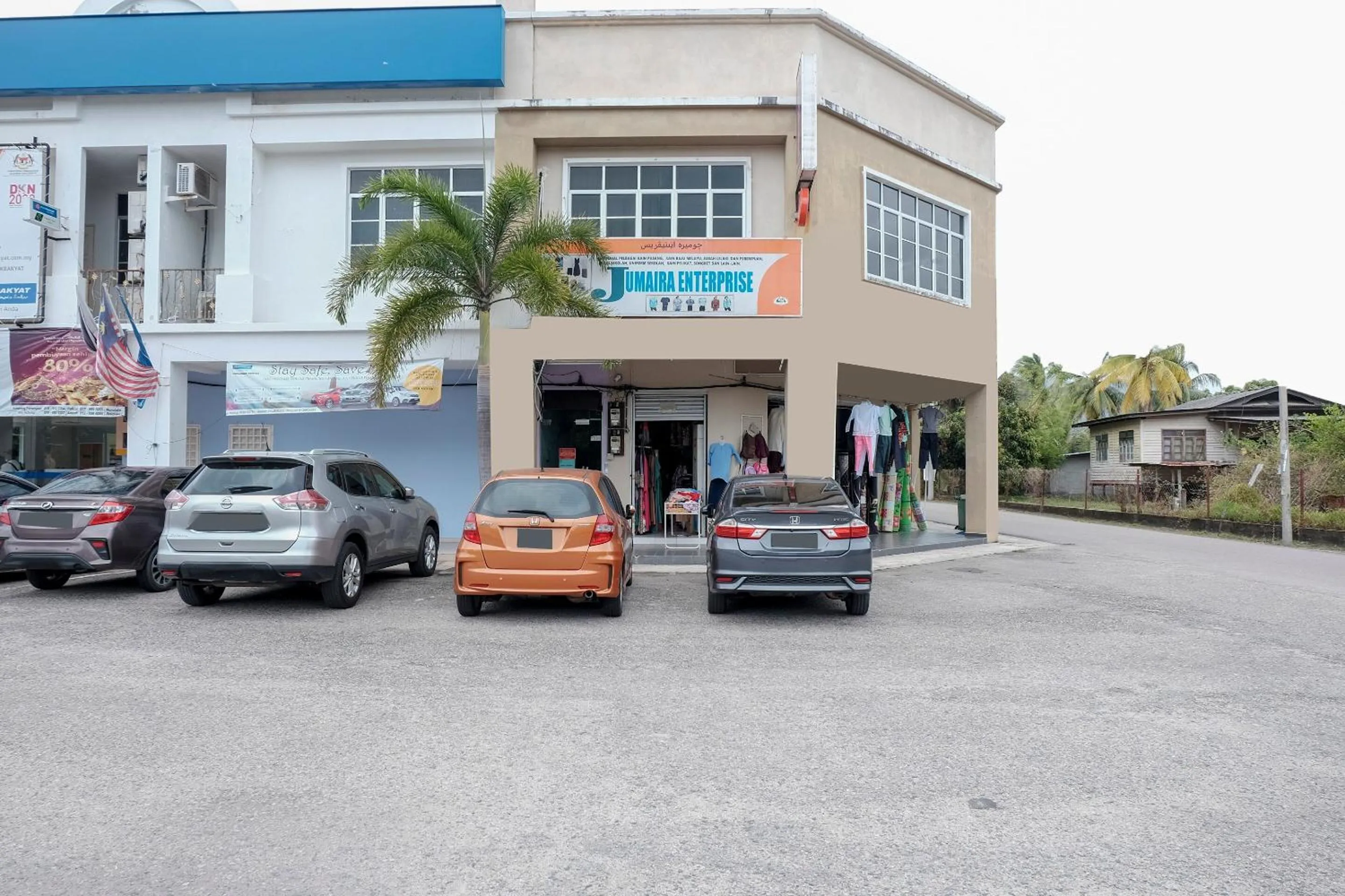 Facade/entrance in OYO 90180 Gemilang Hotel Kerteh