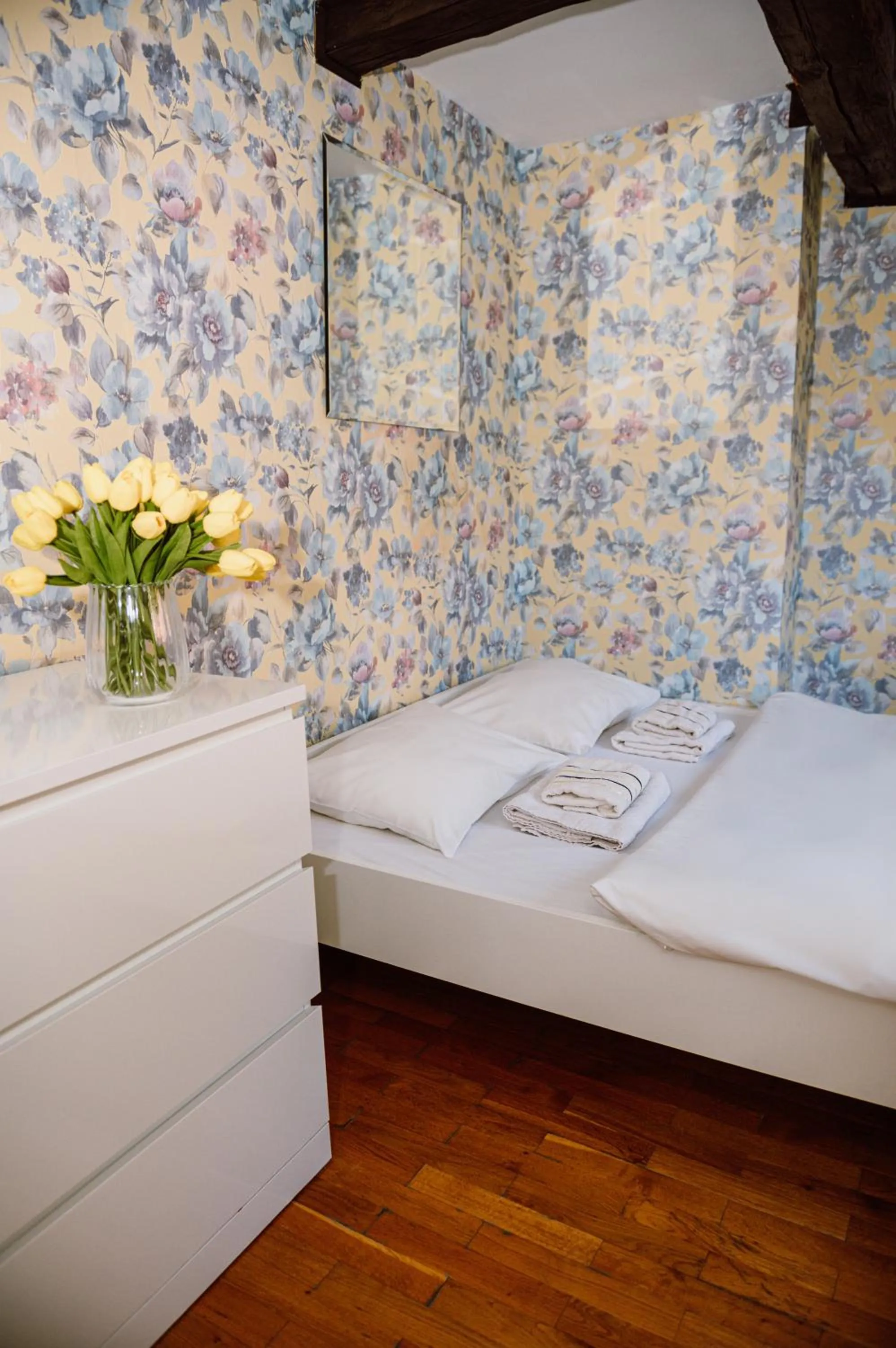 Bed in Hostel Centar