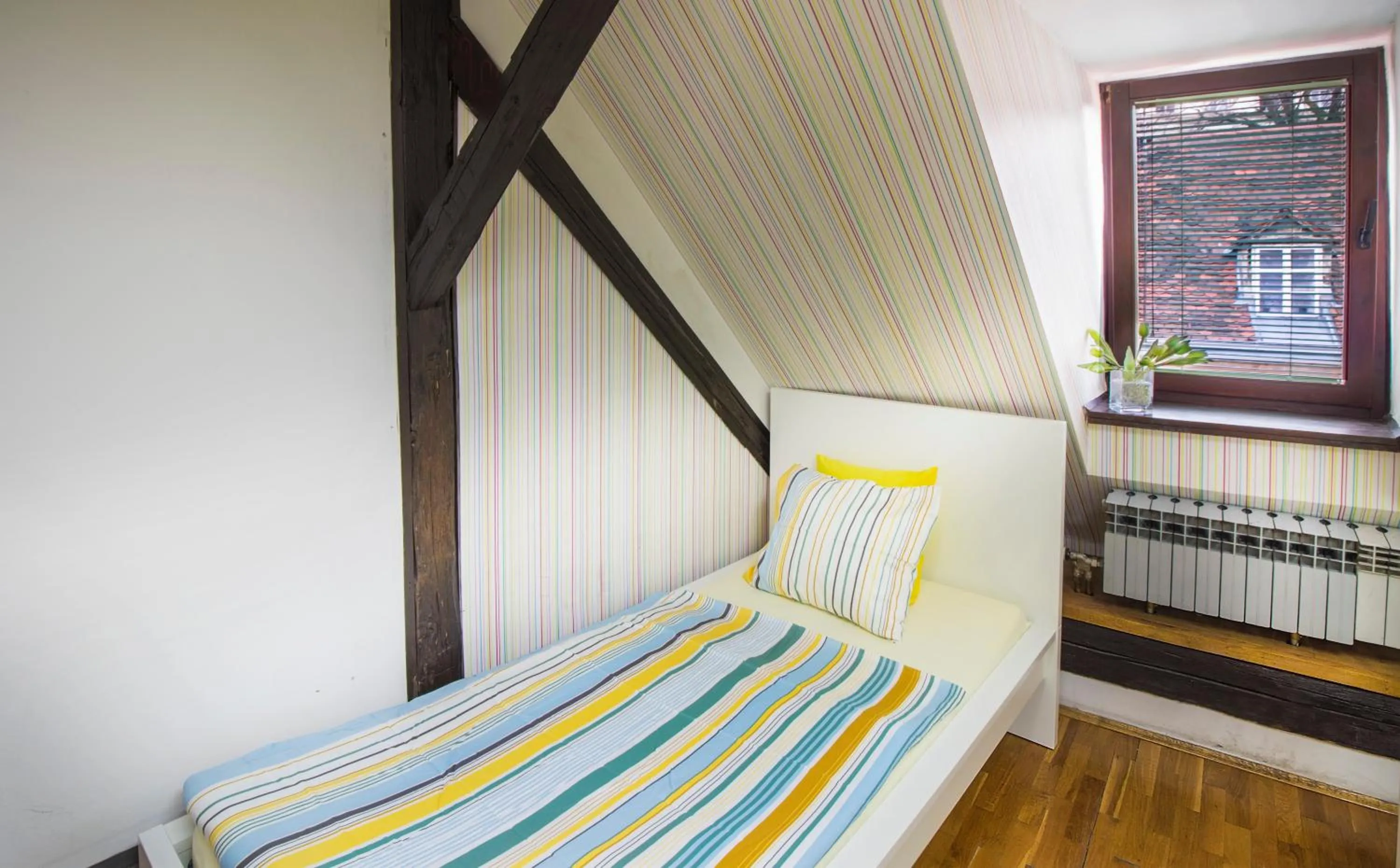 Bed in Hostel Centar