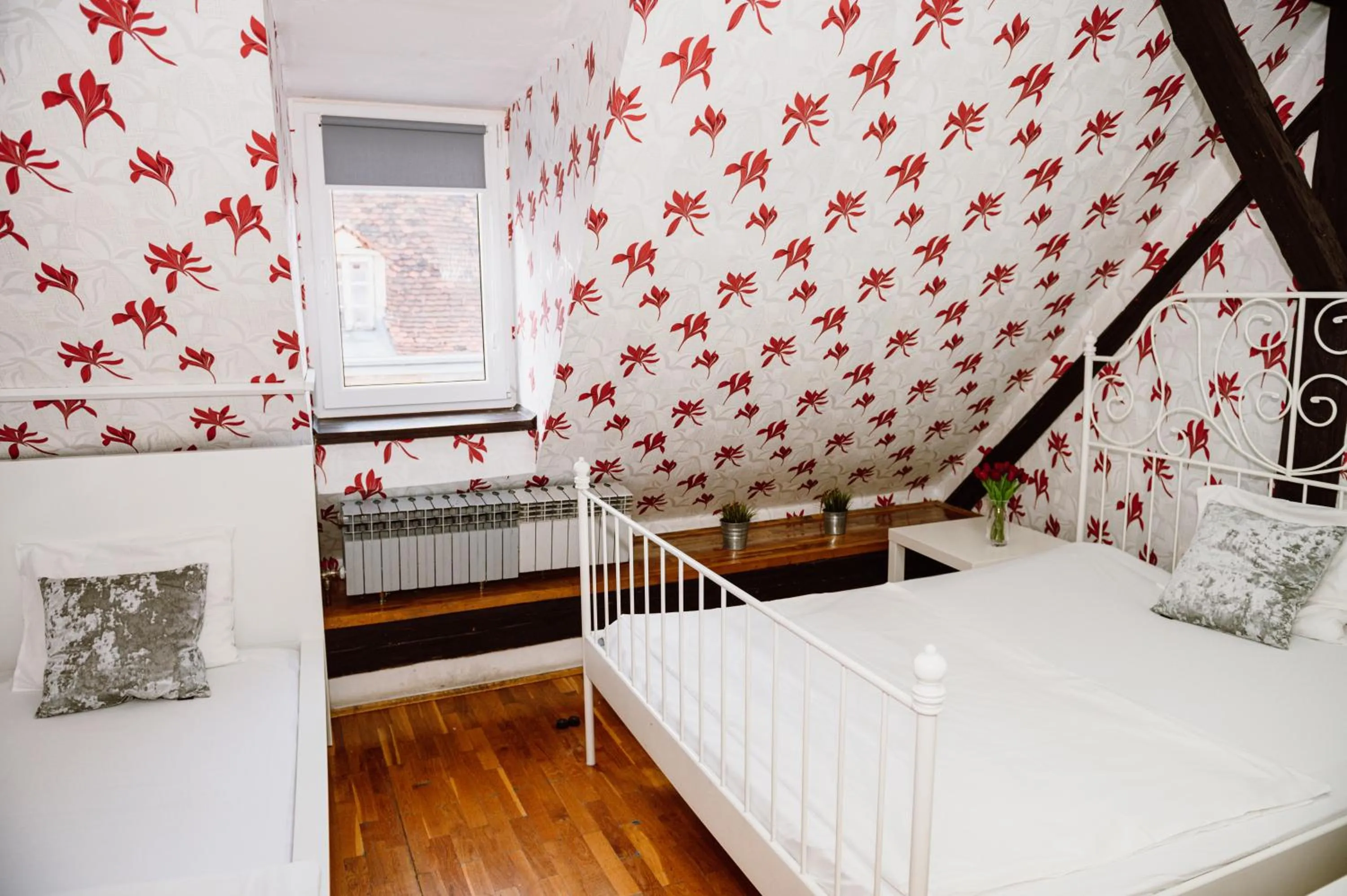 Bed in Hostel Centar