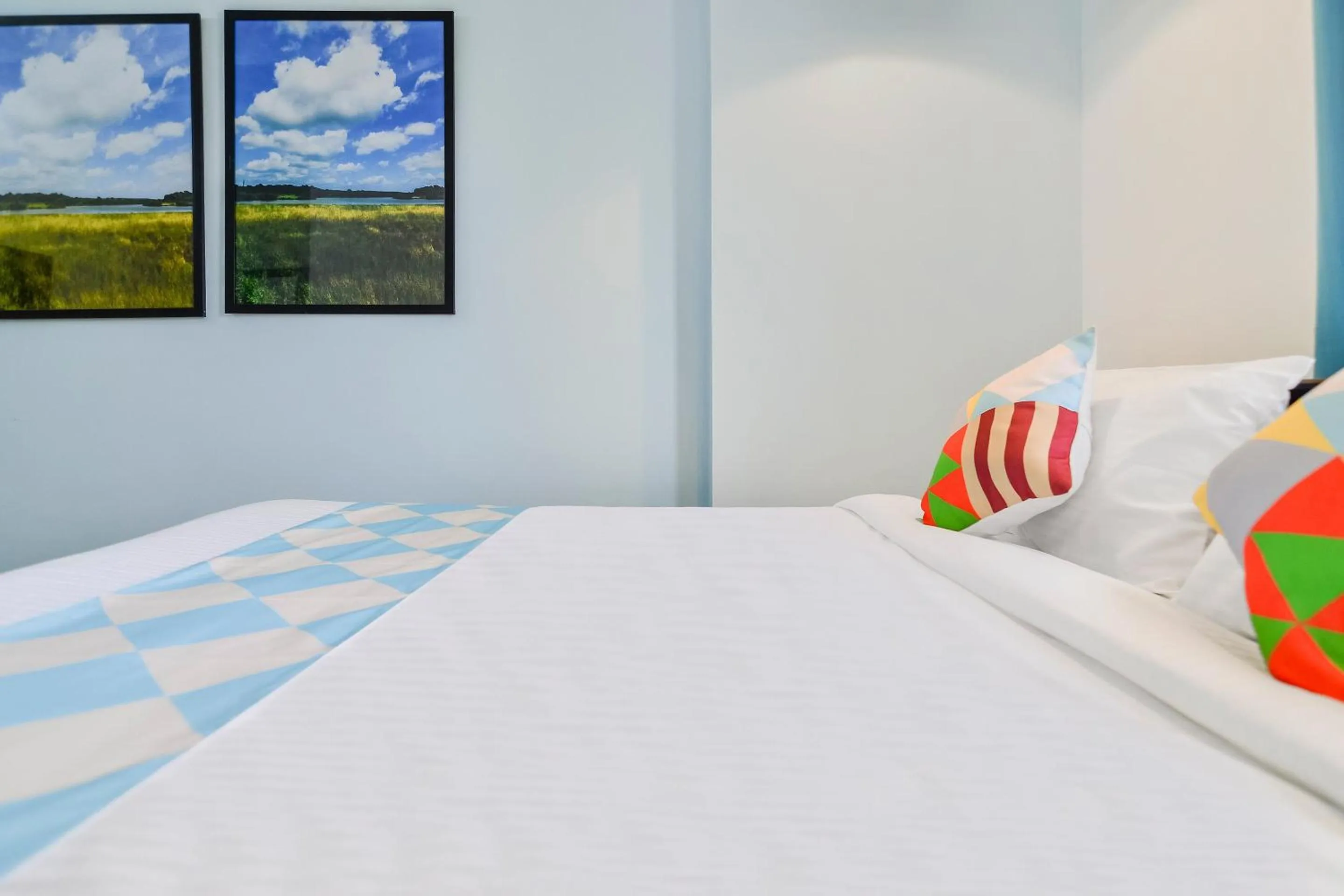 Bedroom, Bed in Hotel O Pop Tavern