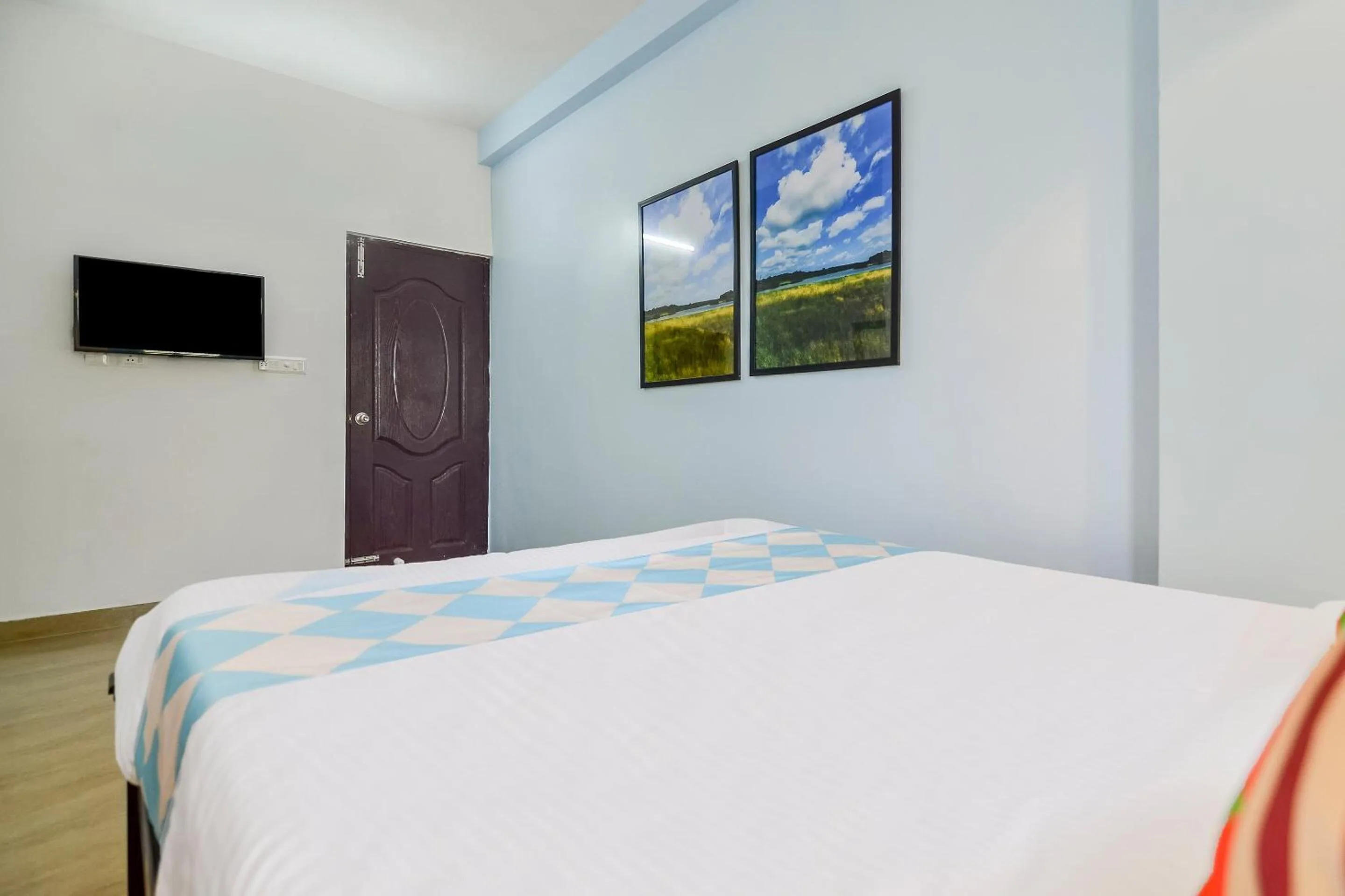 Bedroom, Bed in Hotel O Pop Tavern