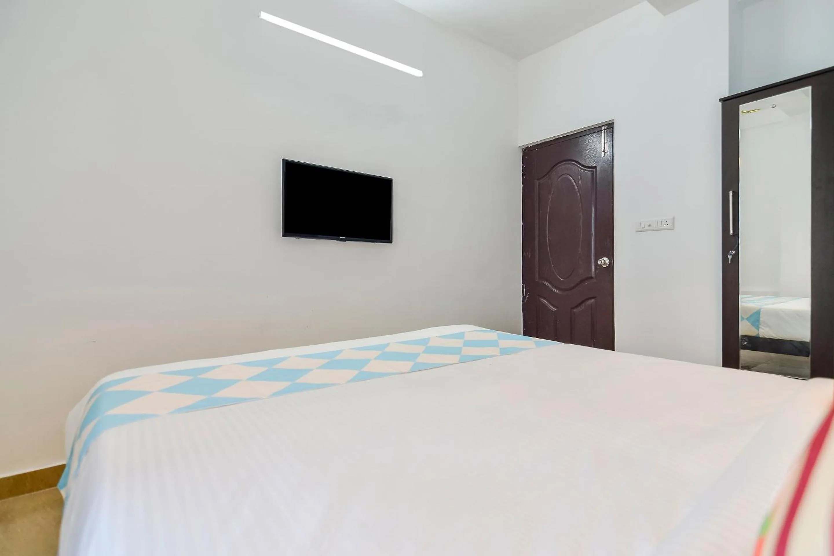 Bedroom, Bed in Hotel O Pop Tavern