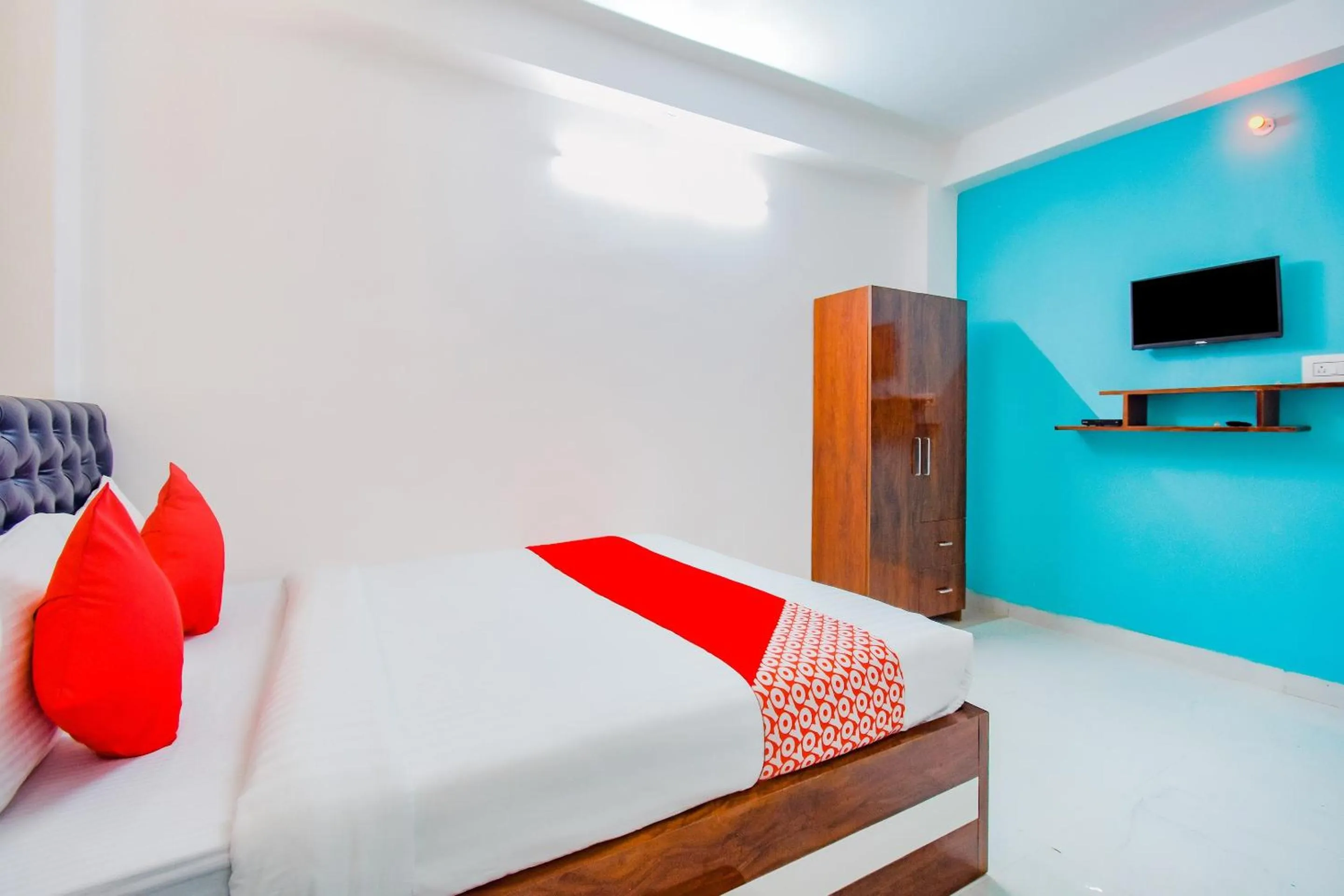 Bedroom, Bed in Super Hotel O Royal Palace