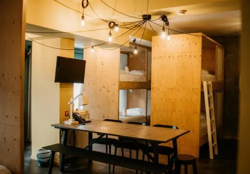 HÔTEL LE TERRE SAINTE