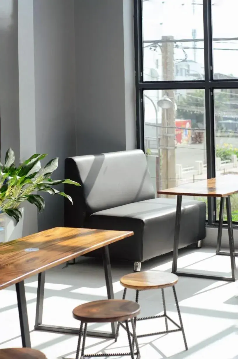 Restaurant/places to eat in Hero Hostel & Billiards Restaurant/places to eat in Hero Hostel & Billiards