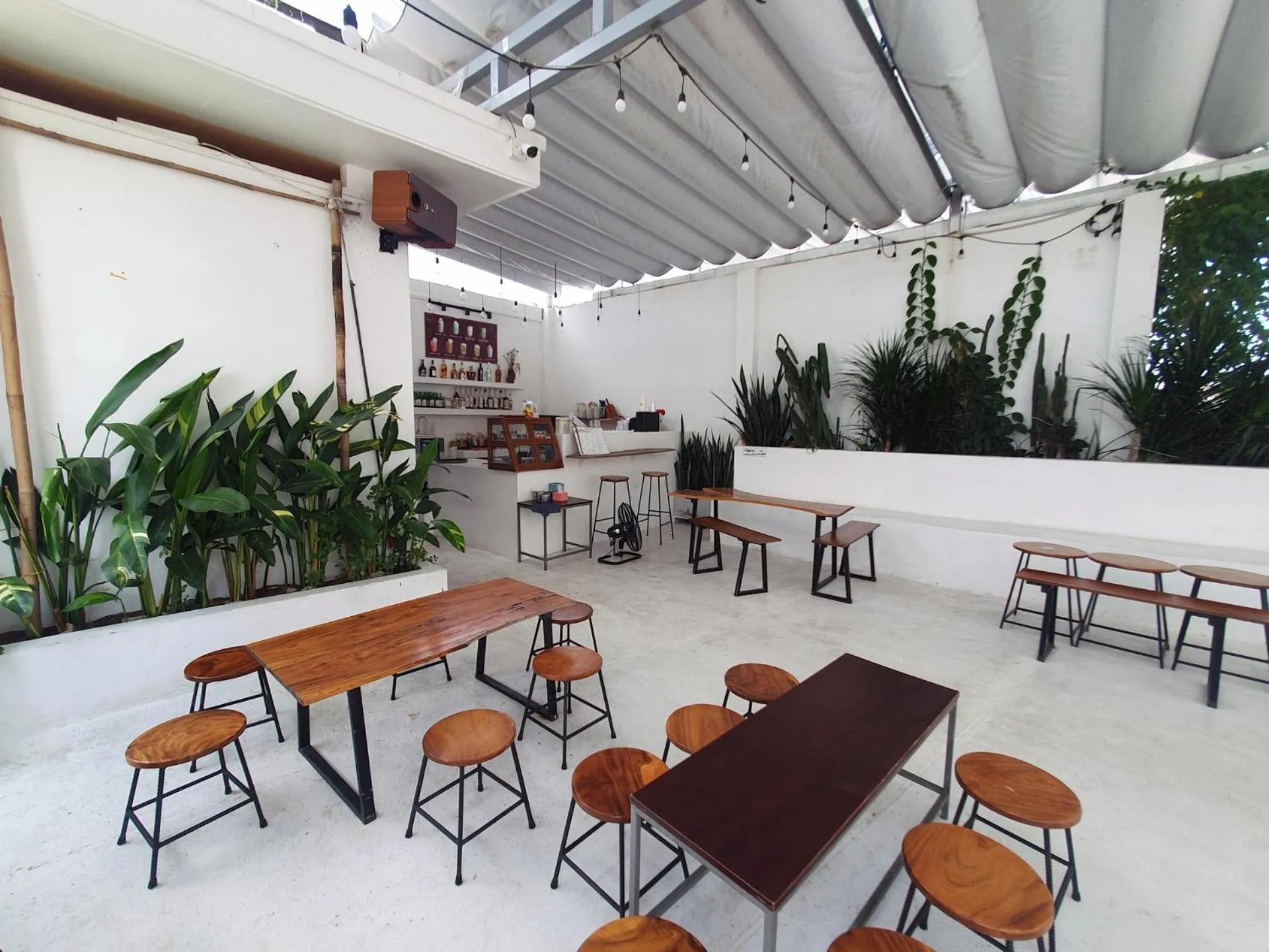 Balcony/Terrace in Hero Hostel & Billiards