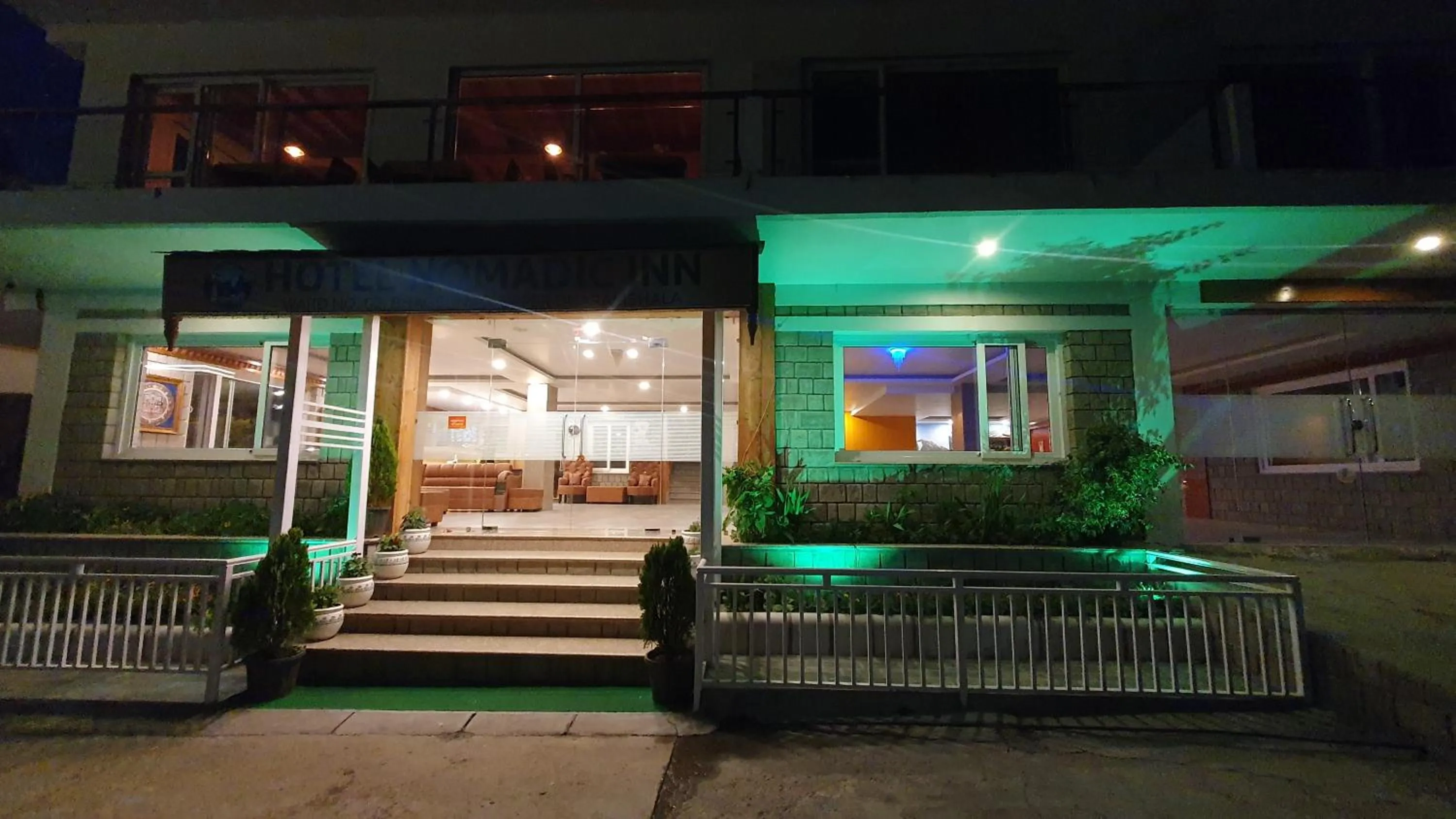 Facade/entrance in Nomadic Inn