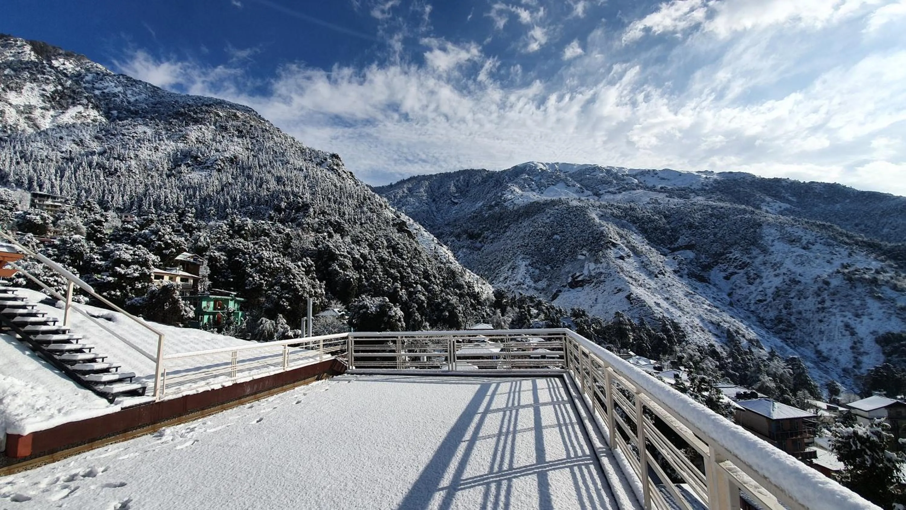 Winter in Nomadic Inn