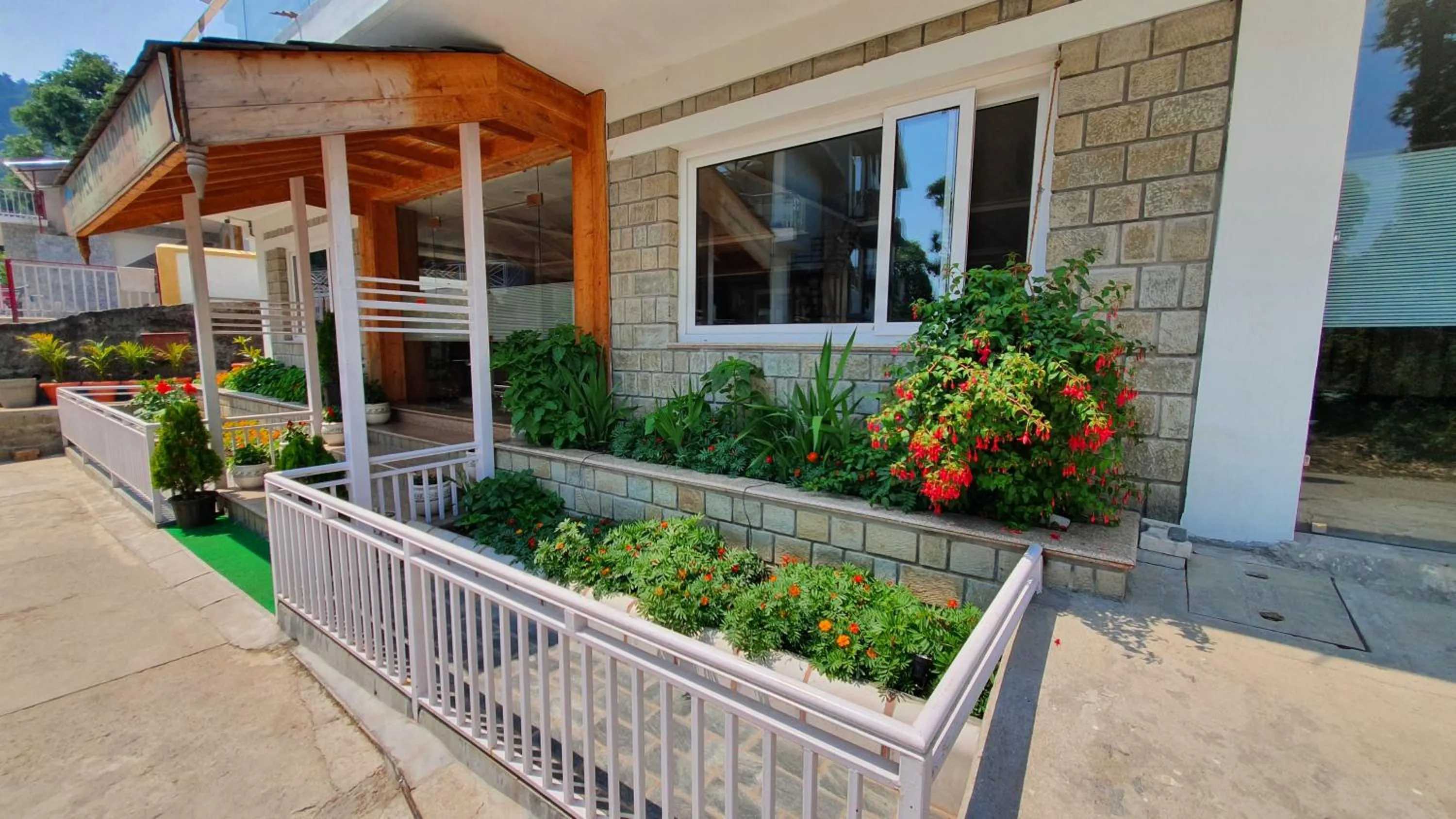Garden in Nomadic Inn