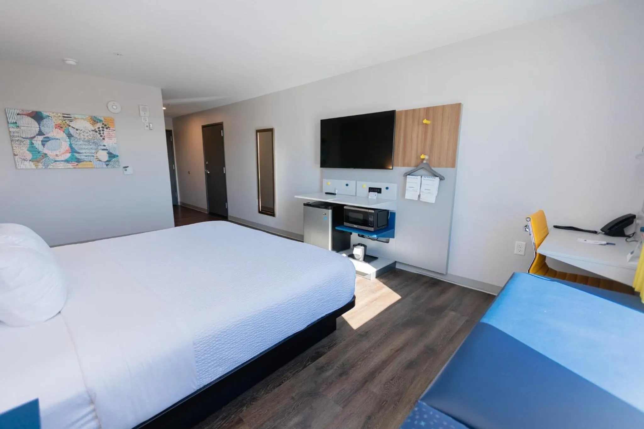 Bed in Microtel Inn & Suites by Wyndham Milford