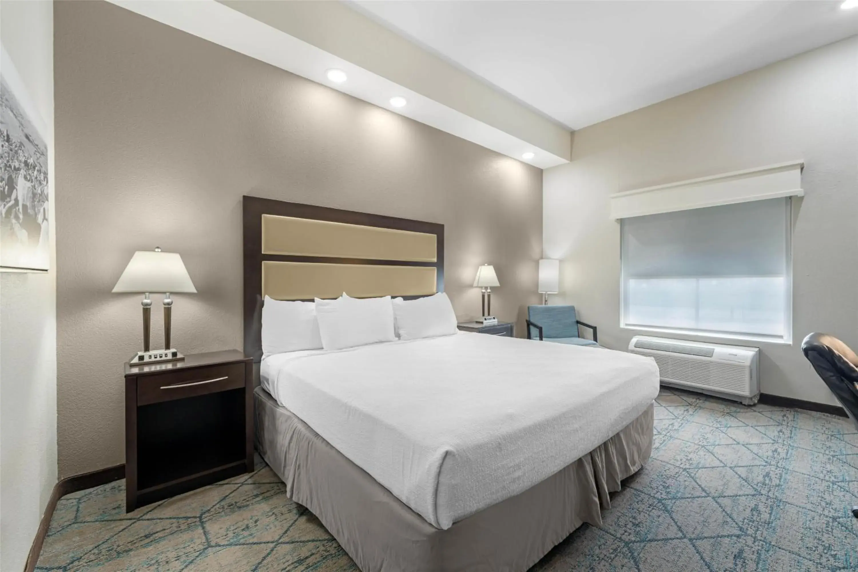 King Room - Disability Access in Best Western Plus McPherson King Room - Disability Access in Best Western Plus McPherson