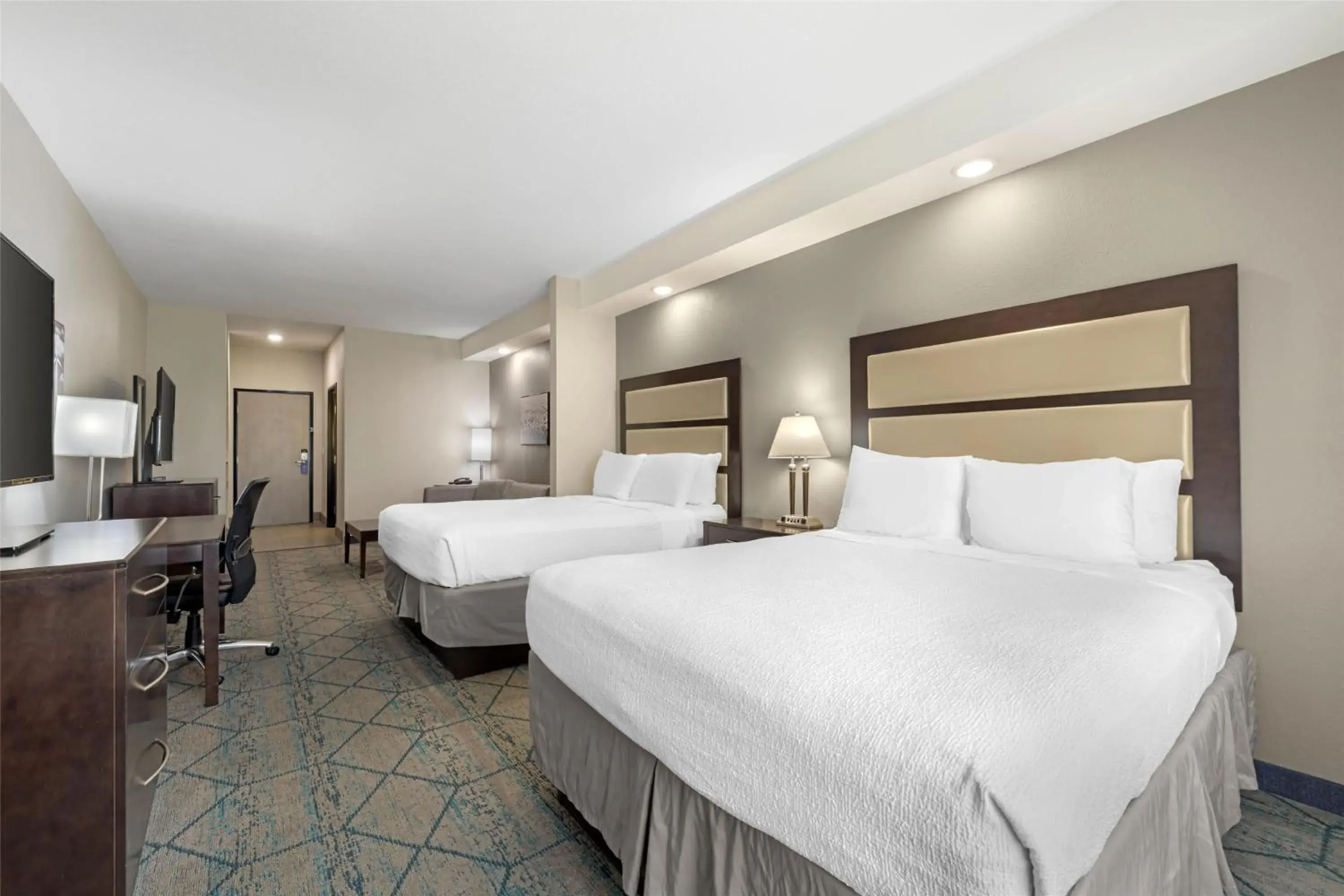 Photo of the whole room, Bed in Best Western Plus McPherson Photo of the whole room, Bed in Best Western Plus McPherson