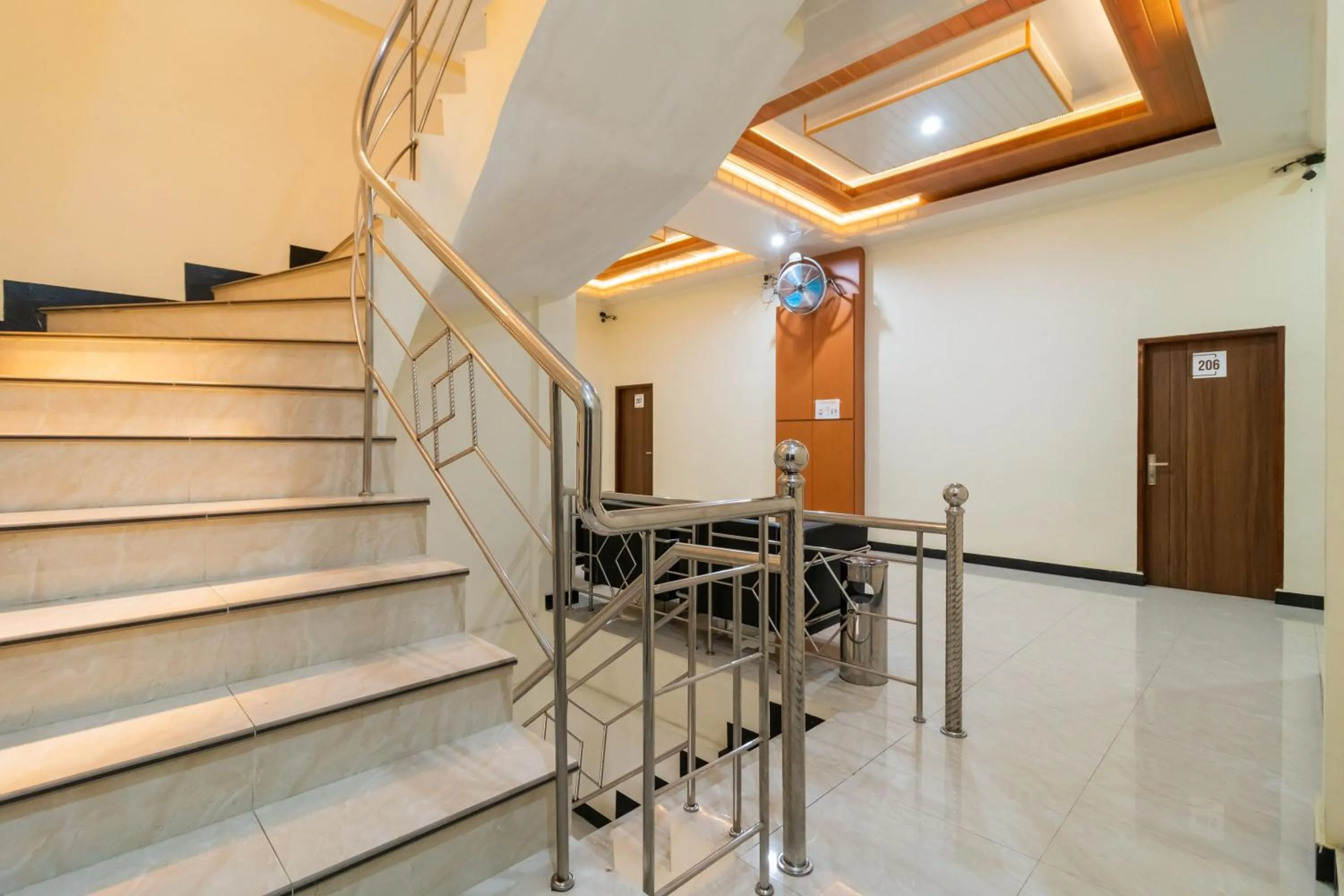 Property building in RedDoorz Plus near Ramayana Pematangsiantar