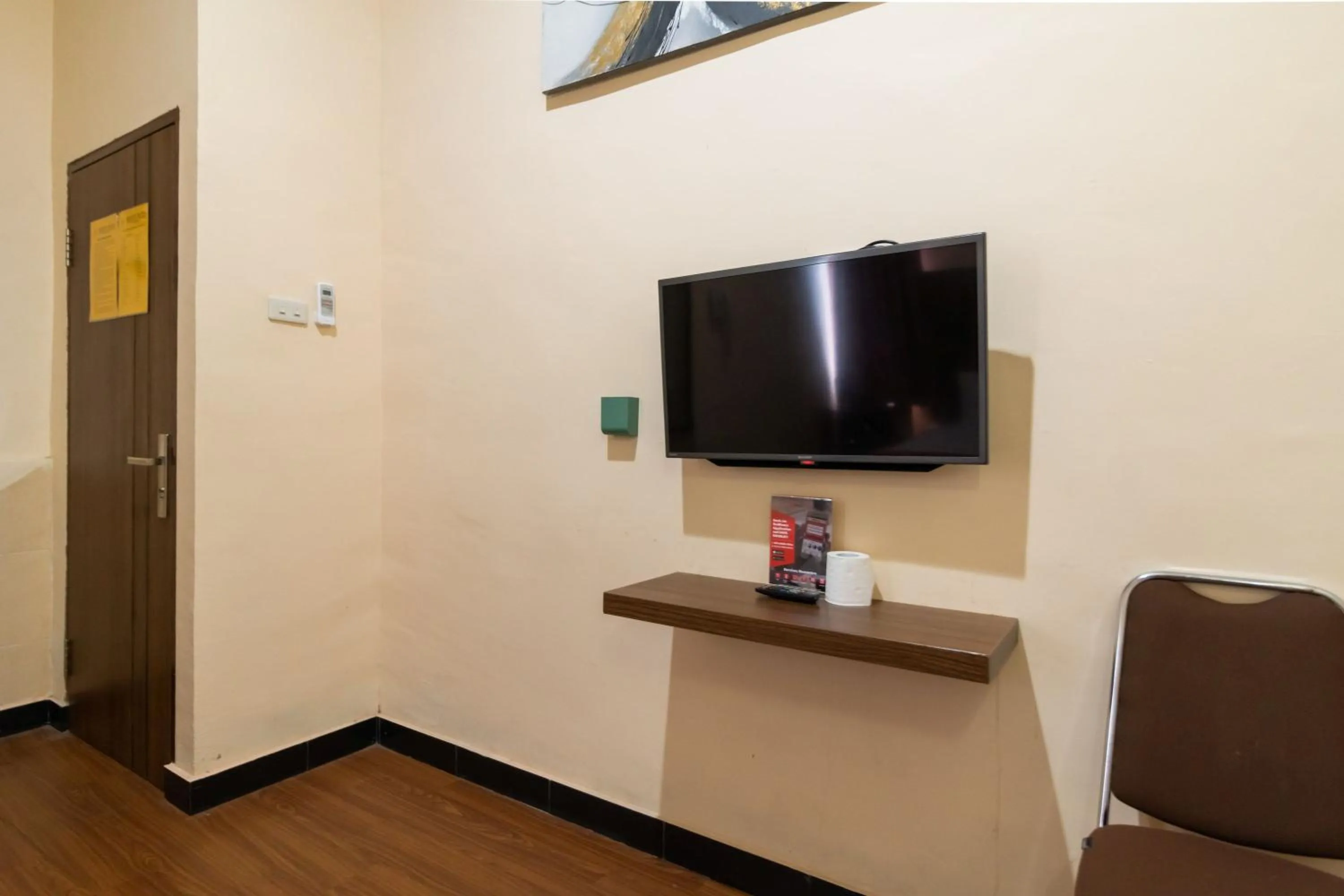 Bedroom in RedDoorz Plus near Ramayana Pematangsiantar