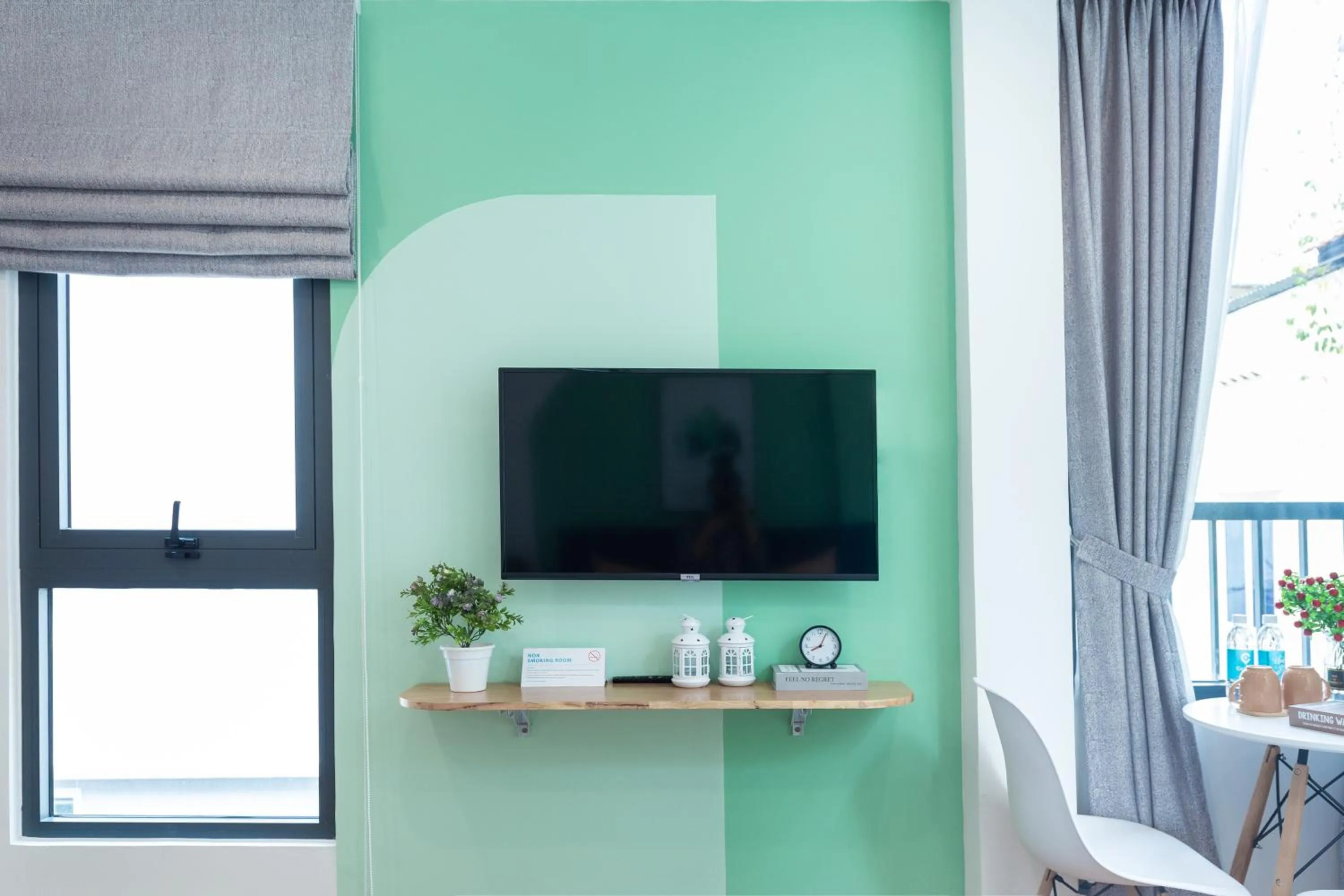 TV and multimedia in Cozrum Homes Charming Corner 2