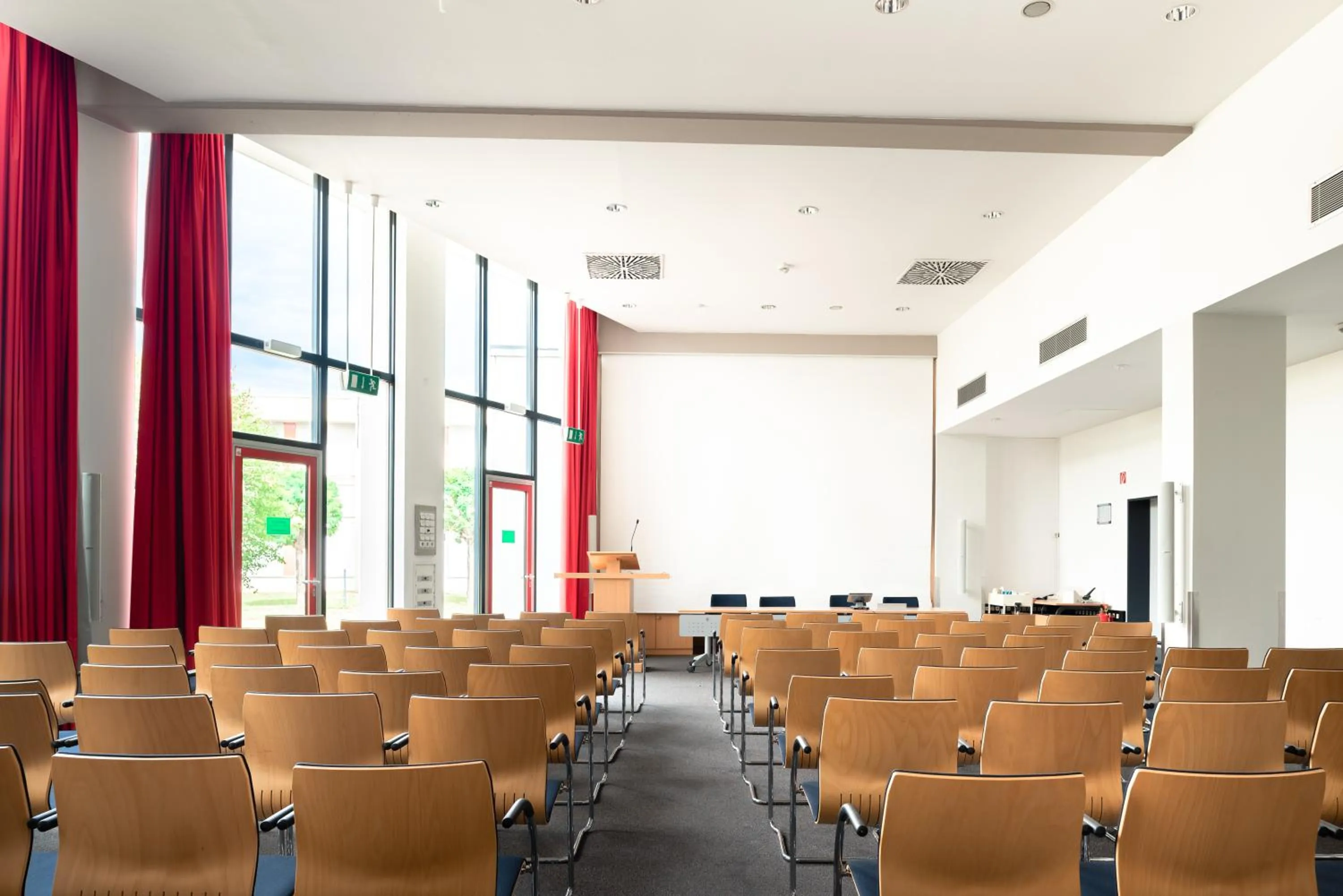 Meeting/conference room in Greet hotel Darmstadt - an Accor hotel -