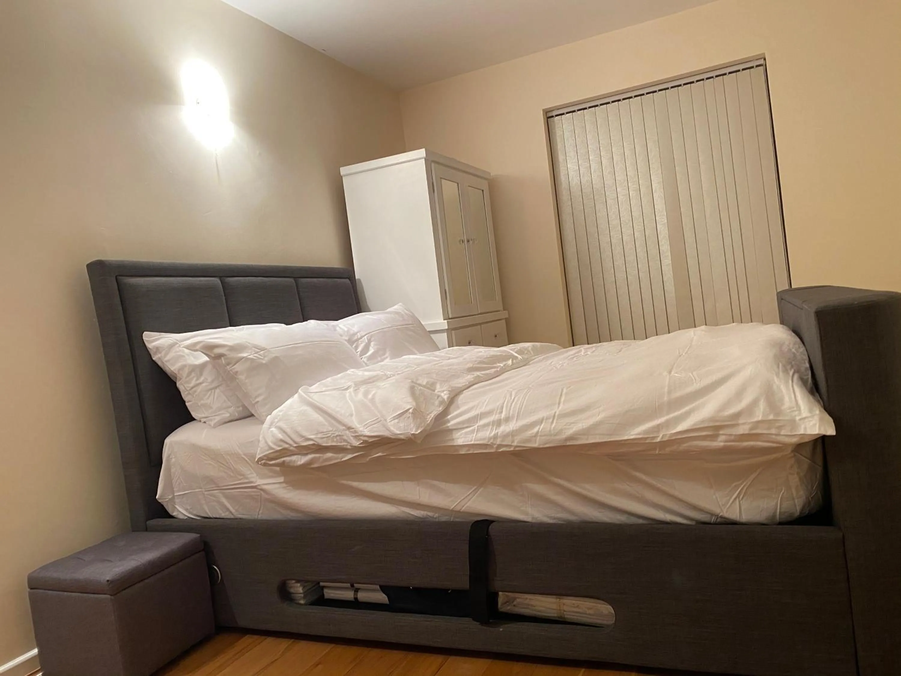 Bedroom in Birmingham Guesthouse