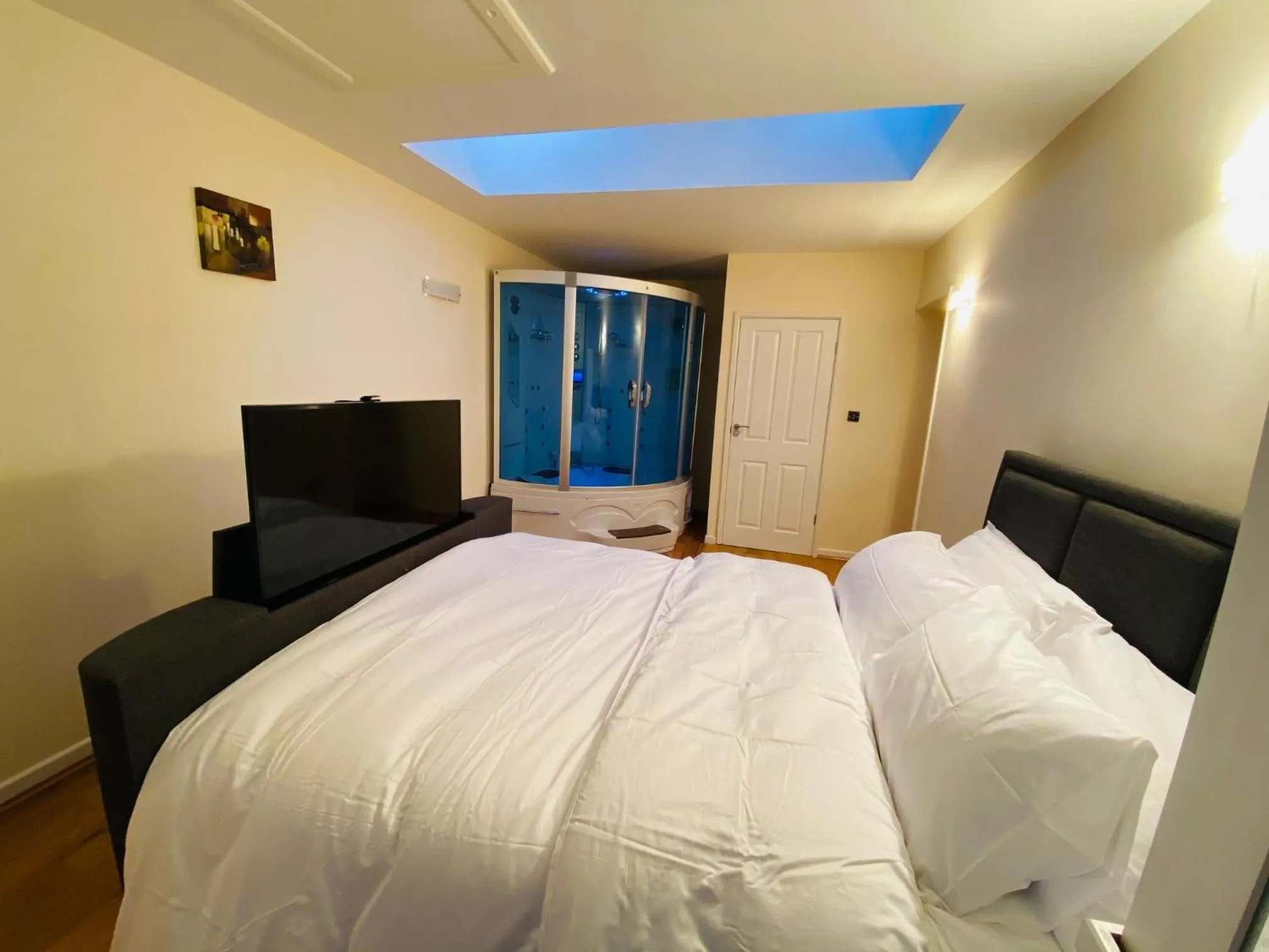 Bedroom in Birmingham Guesthouse