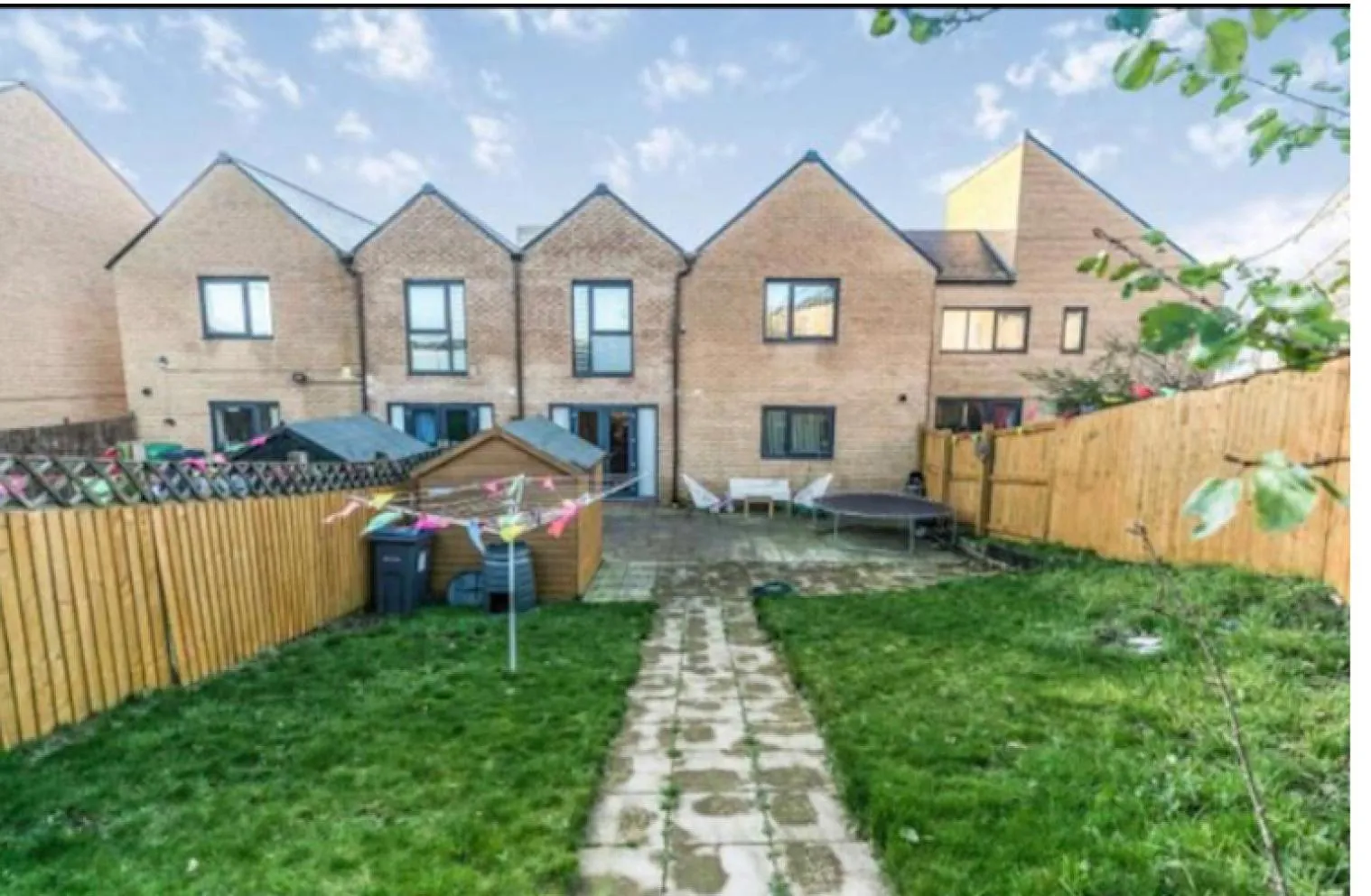 Garden view in Birmingham Guesthouse