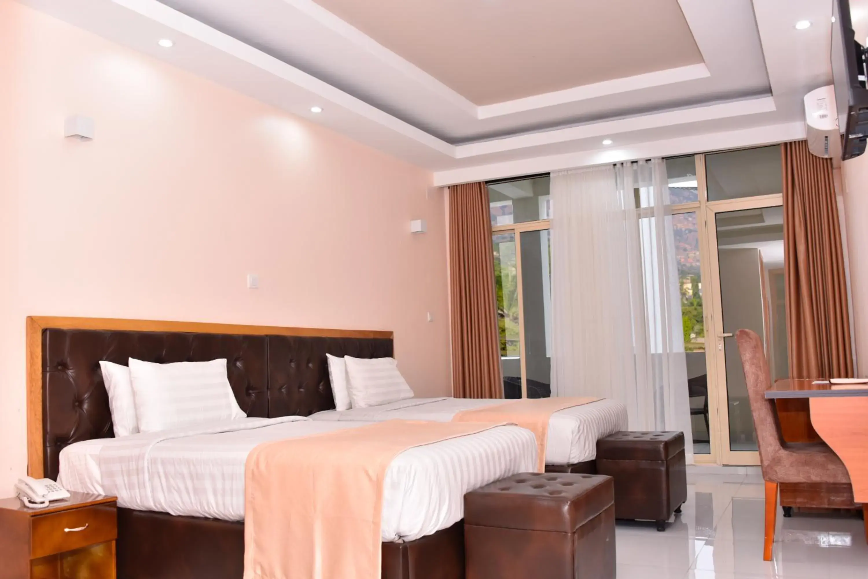 Twin Room - single occupancy in KING'S CONFERENCE CENTRE Twin Room - single occupancy in KING'S CONFERENCE CENTRE