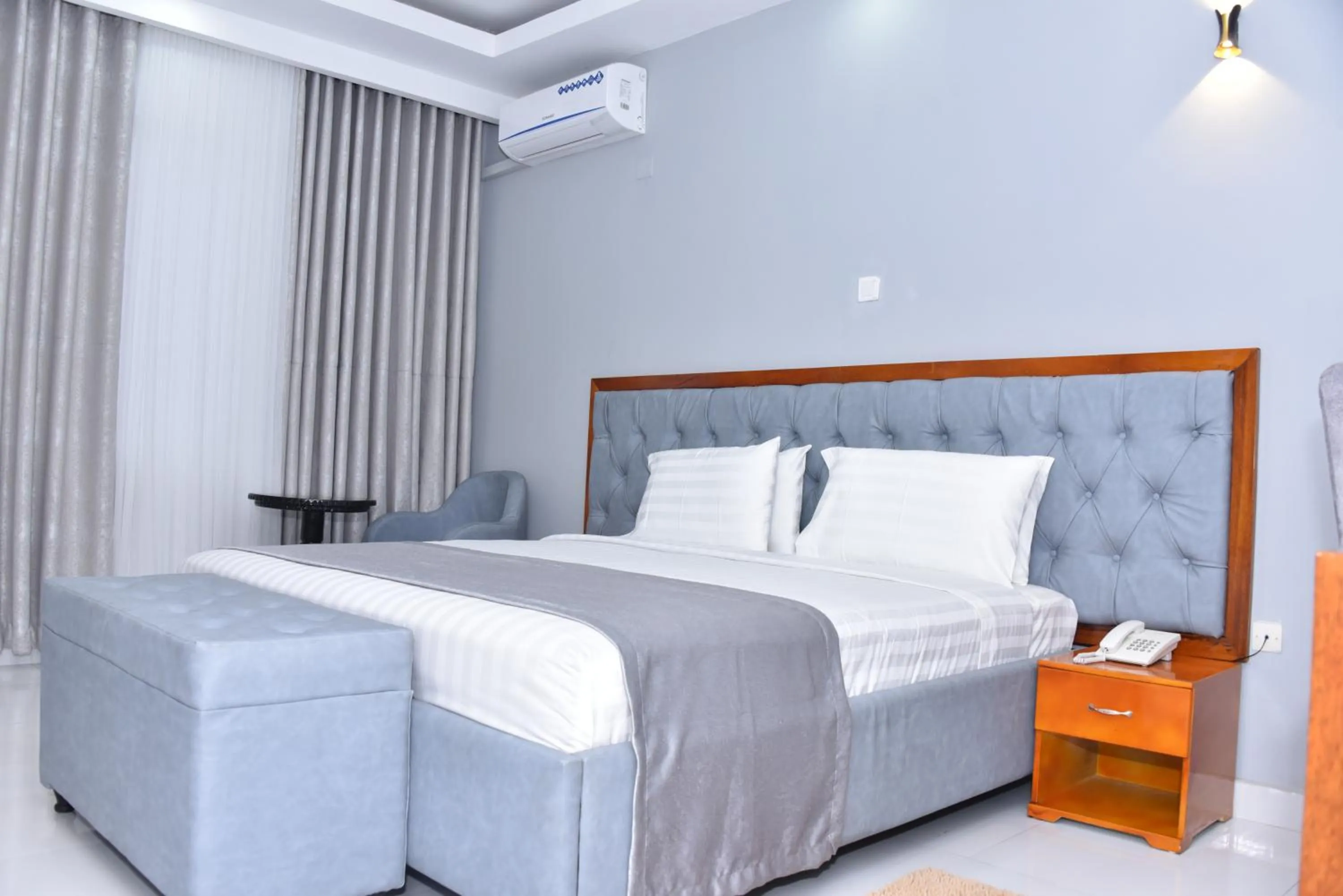 Bed in KING'S CONFERENCE CENTRE