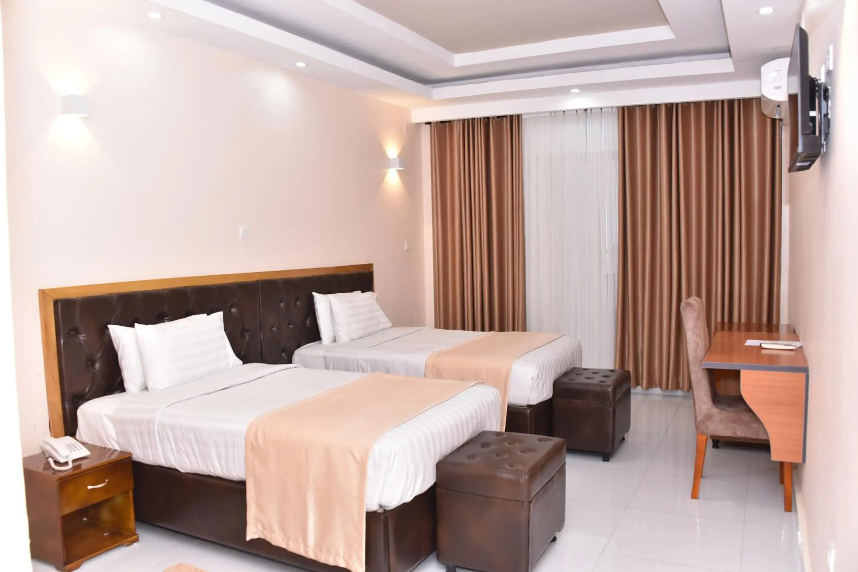 Twin Room - single occupancy in KING'S CONFERENCE CENTRE Twin Room - single occupancy in KING'S CONFERENCE CENTRE