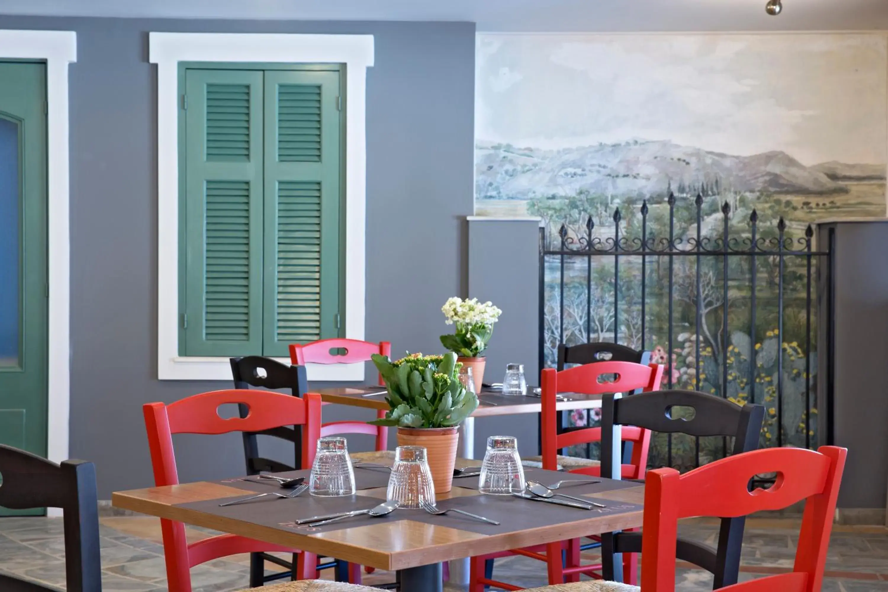 Restaurant/places to eat in Eretria Hotel & Spa Resort Restaurant/places to eat in Eretria Hotel & Spa Resort