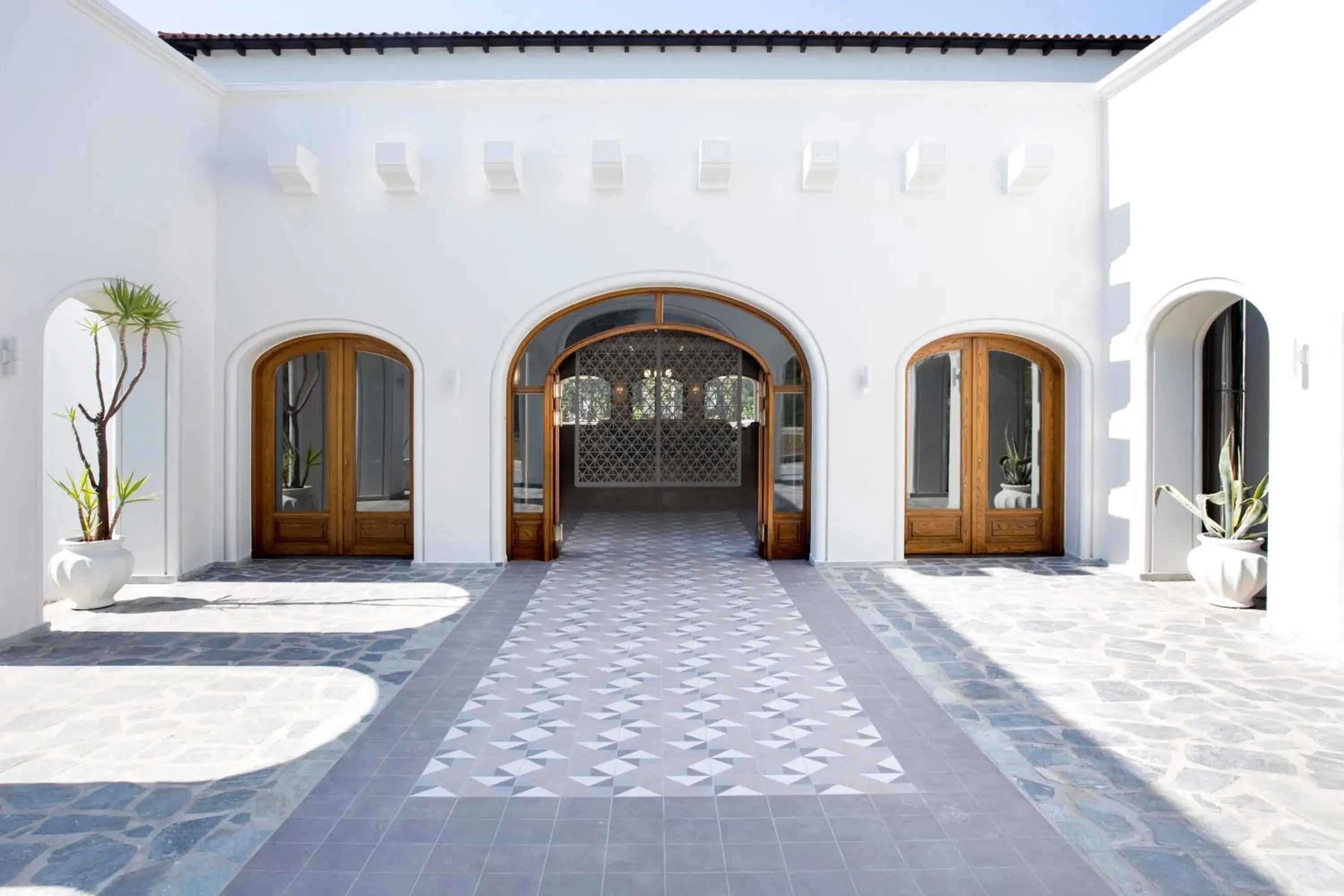 Facade/entrance in Zeus Eretria Resort Facade/entrance in Zeus Eretria Resort