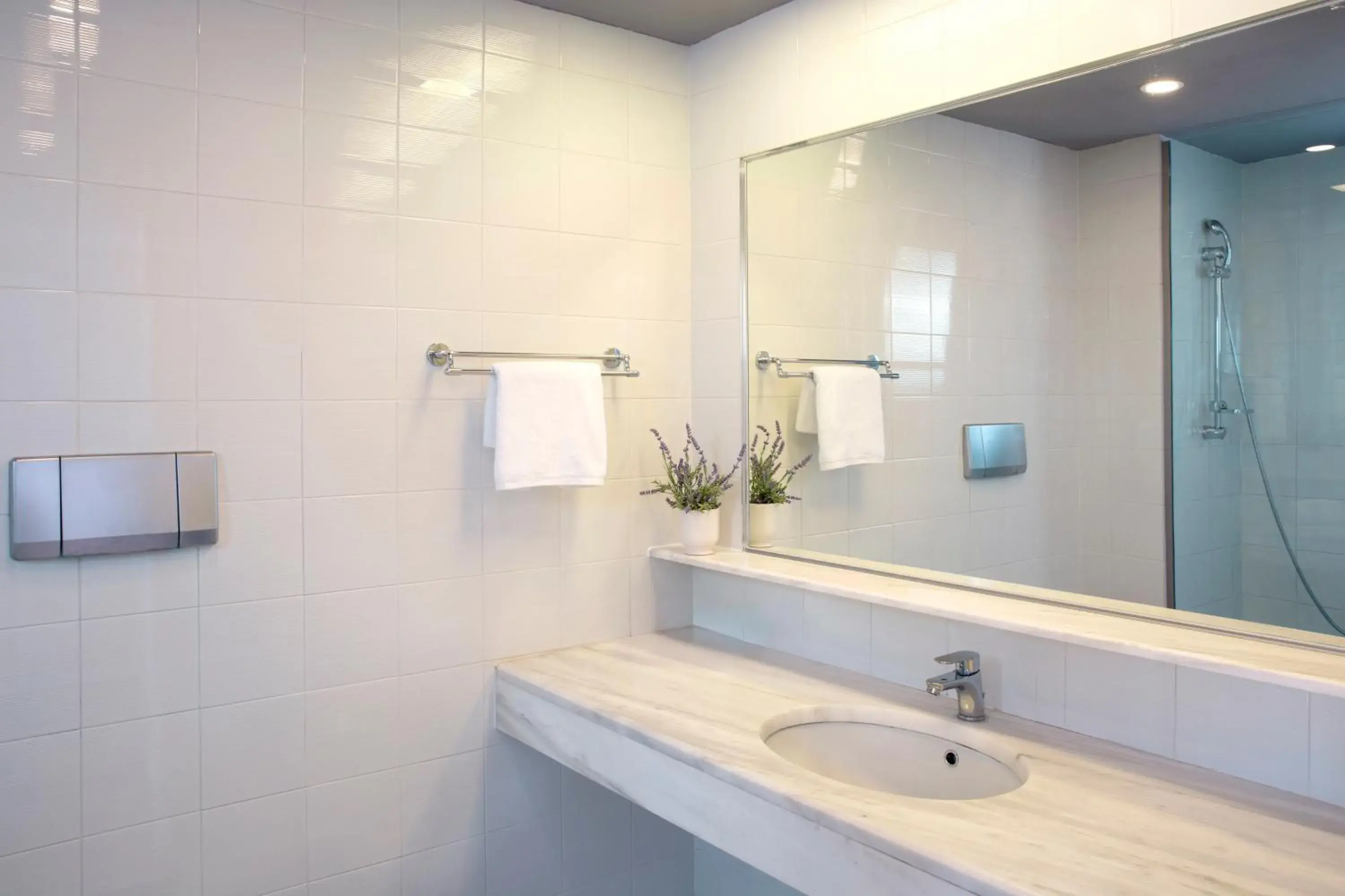 Bathroom in Zeus Eretria Resort Bathroom in Zeus Eretria Resort