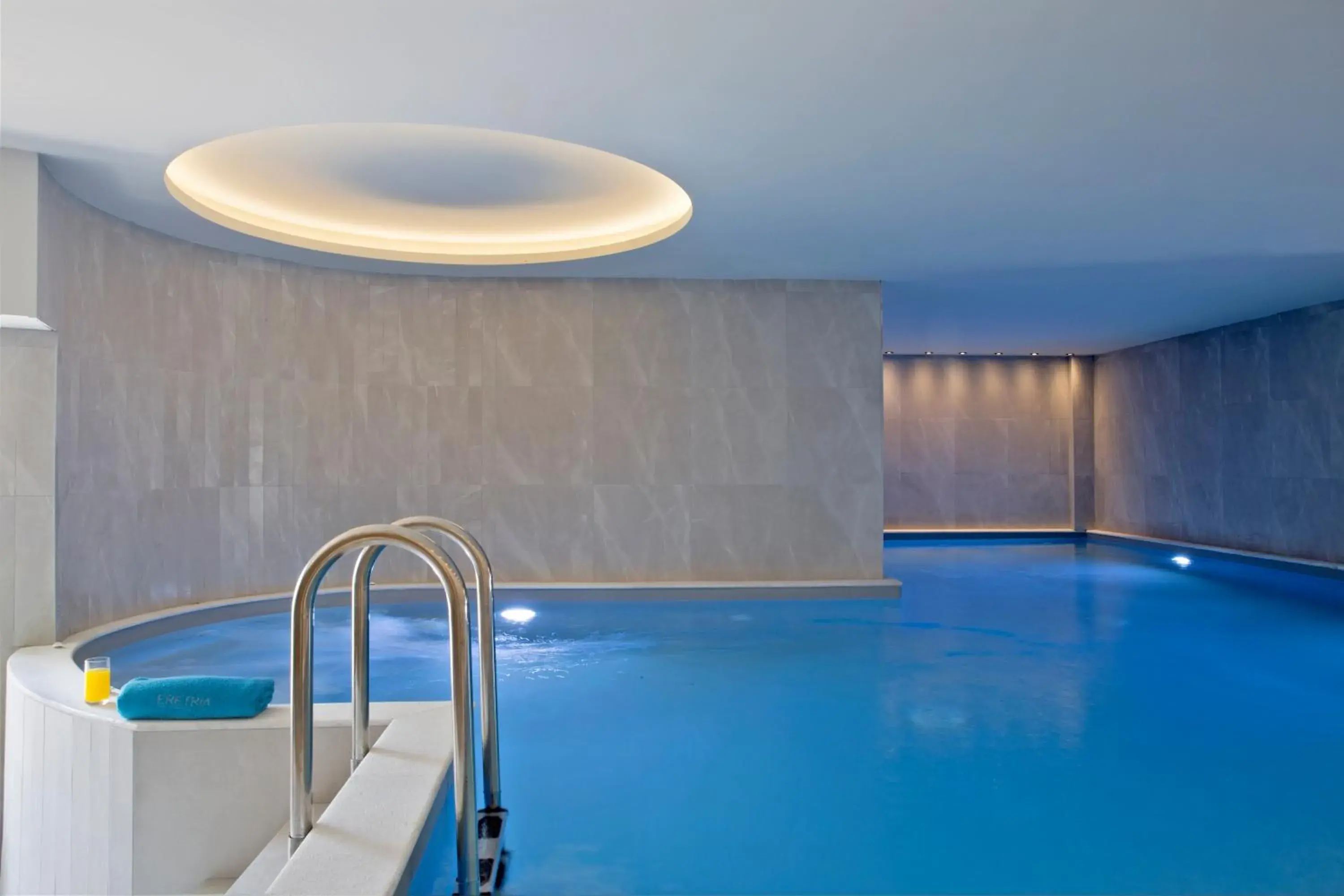 Swimming pool in Zeus Eretria Resort Swimming pool in Zeus Eretria Resort