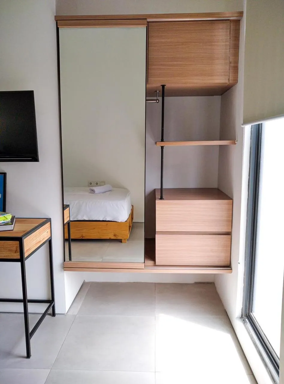 bunk bed, Bed in Tengah Tengah