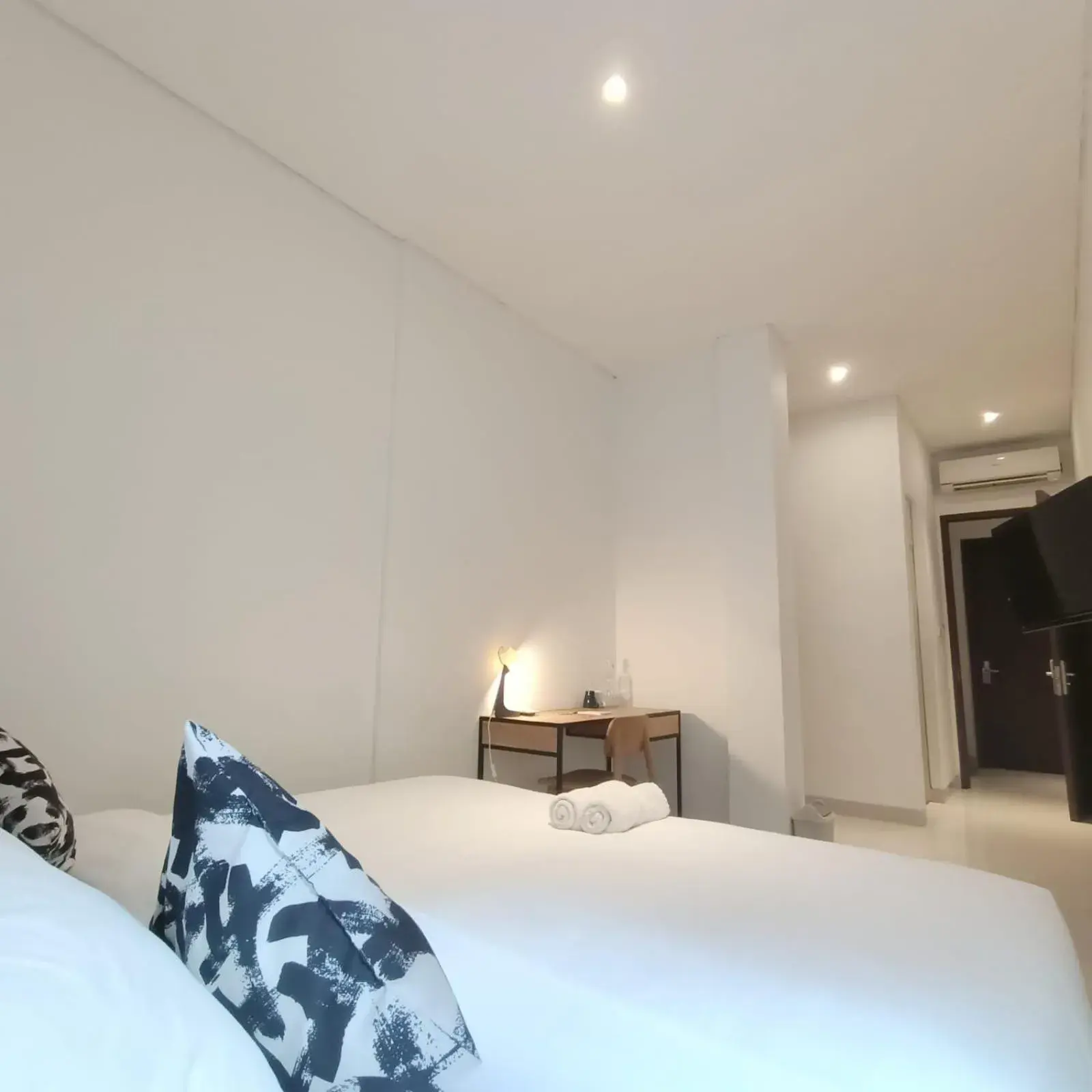 Bed in Tengah Tengah Bed in Tengah Tengah