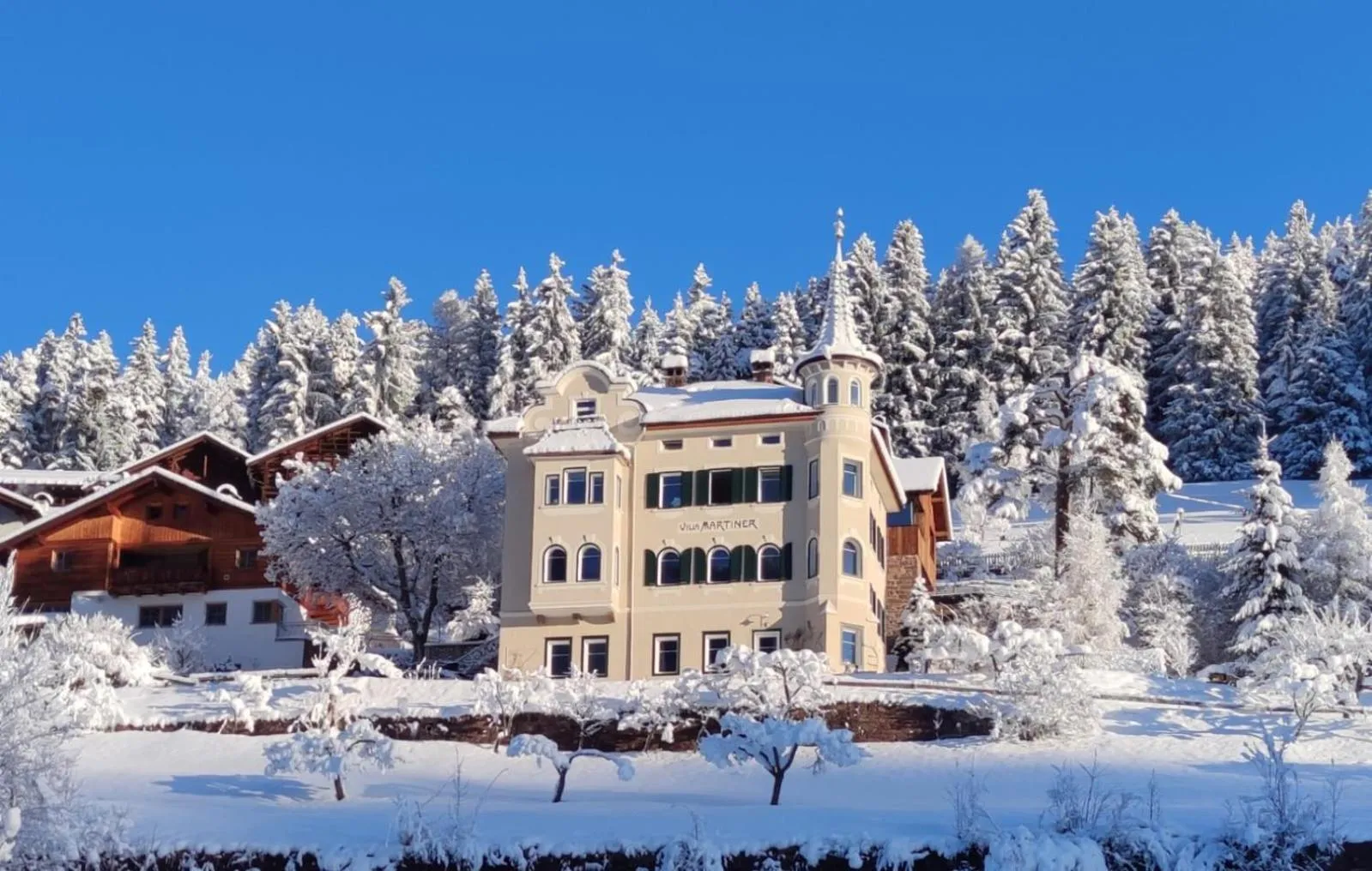 Property building in Villa Martiner Apartments Francesco