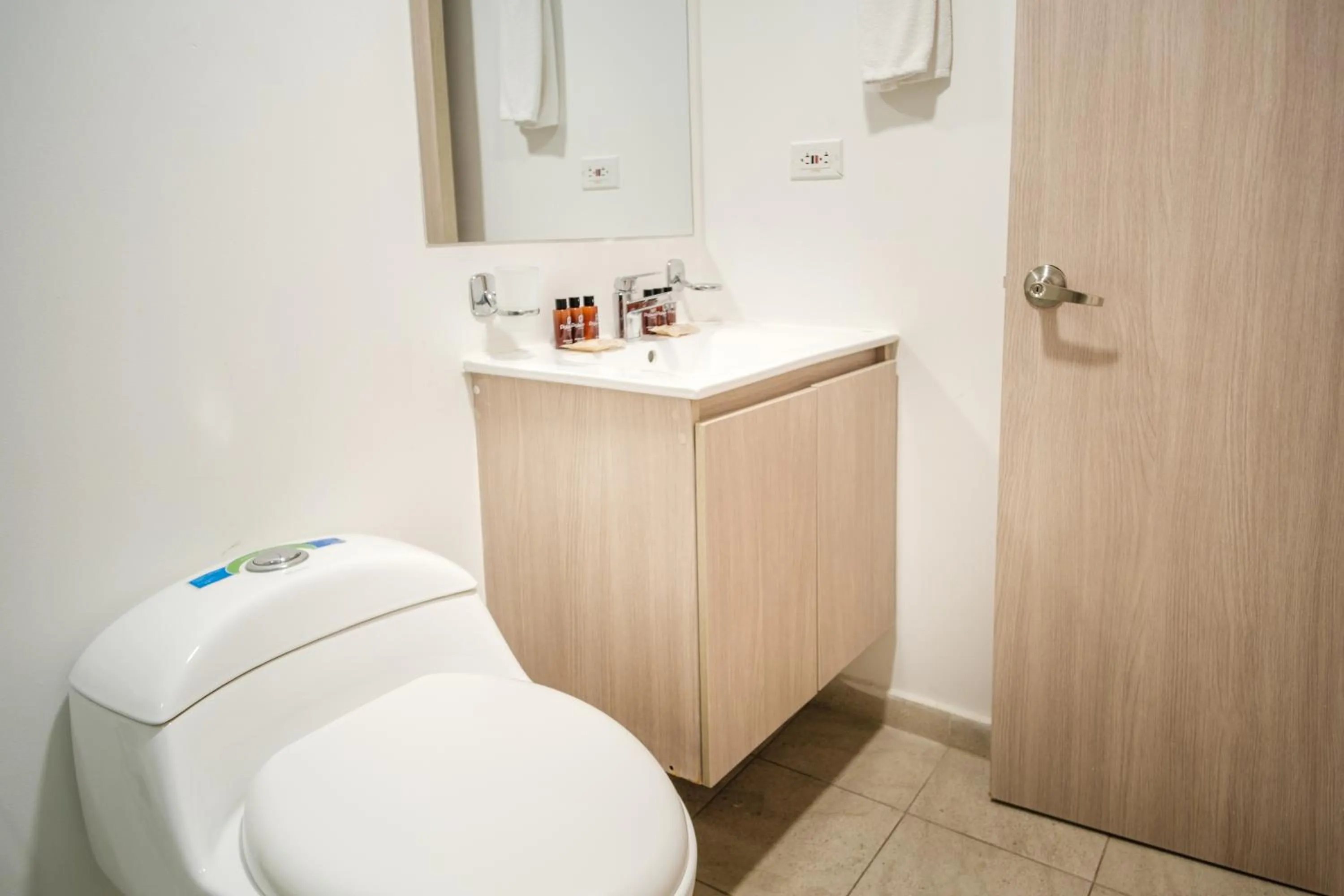 Bathroom in Palermo Home Bogota & Art Gallery