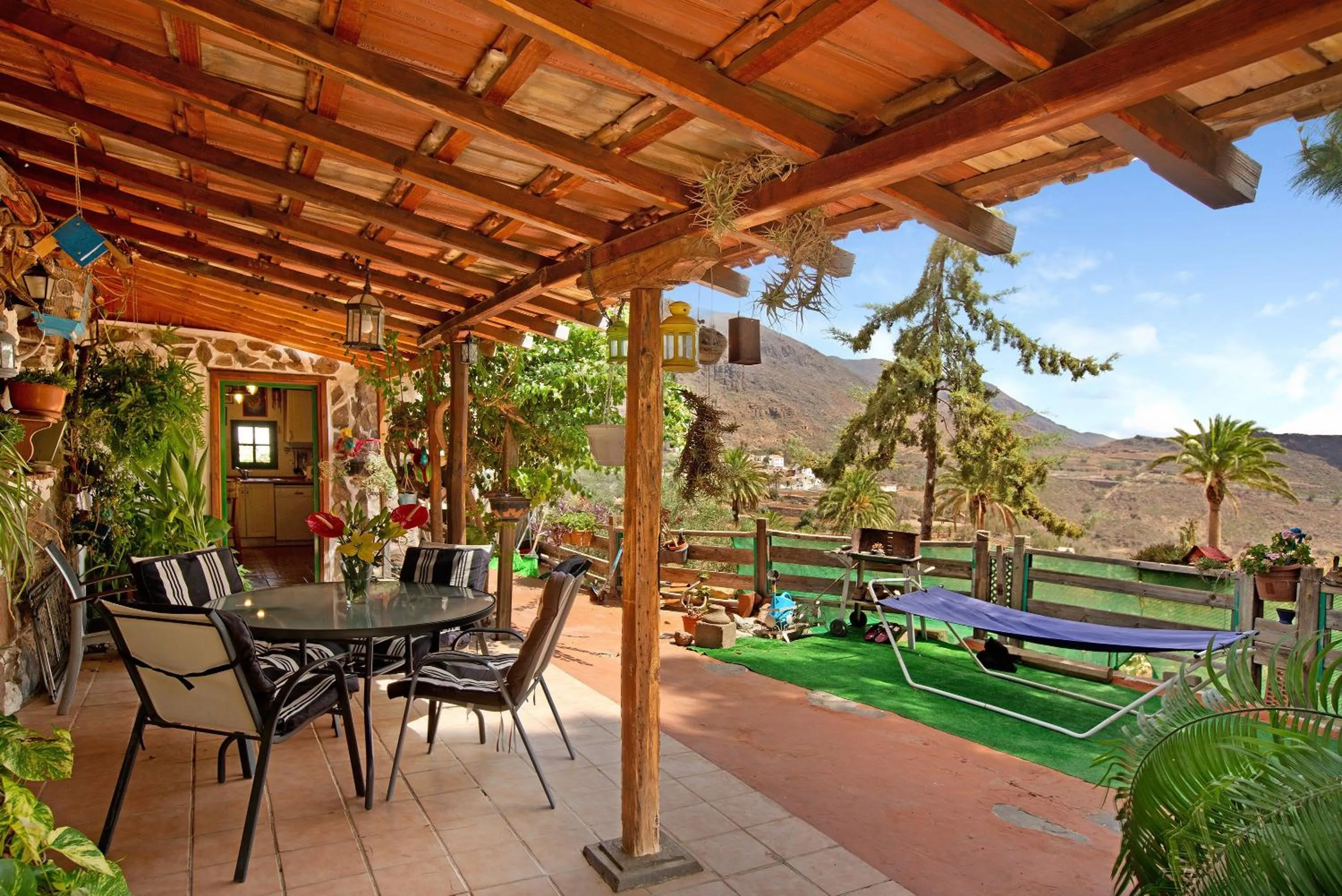 Three-Bedroom House in Casa Los Pinos