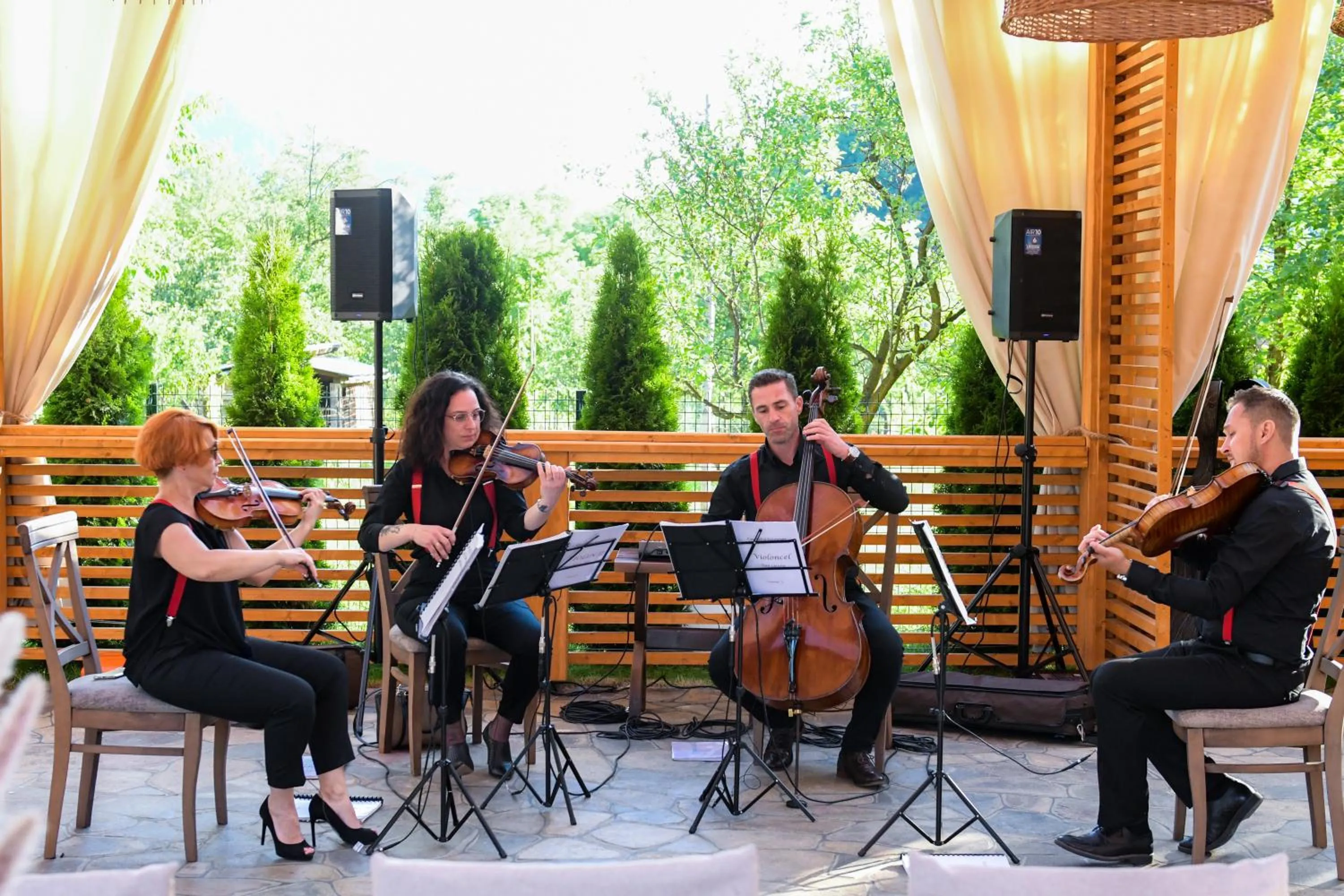 Evening entertainment in Hotel Yara