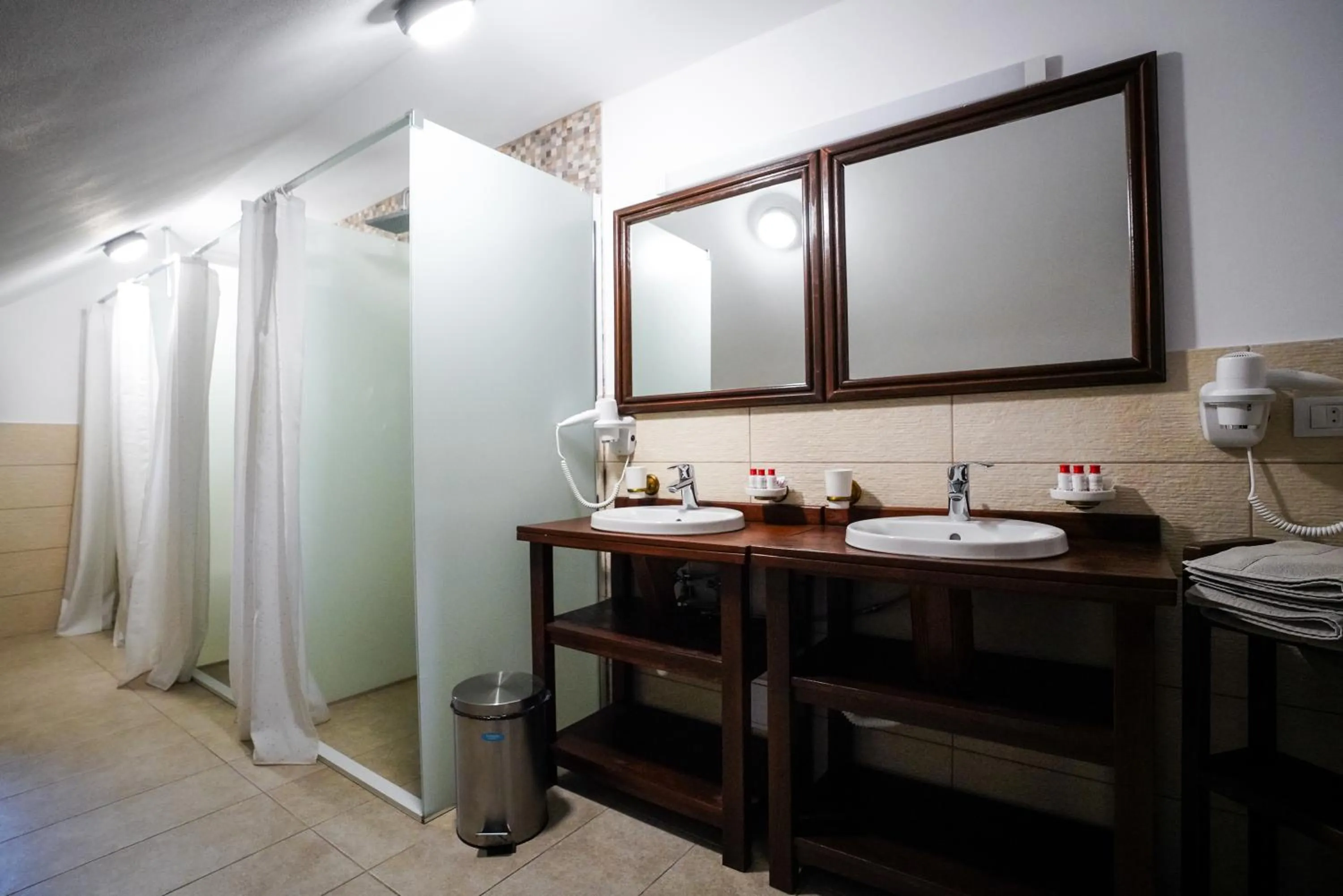 Bathroom in Hotel Yara