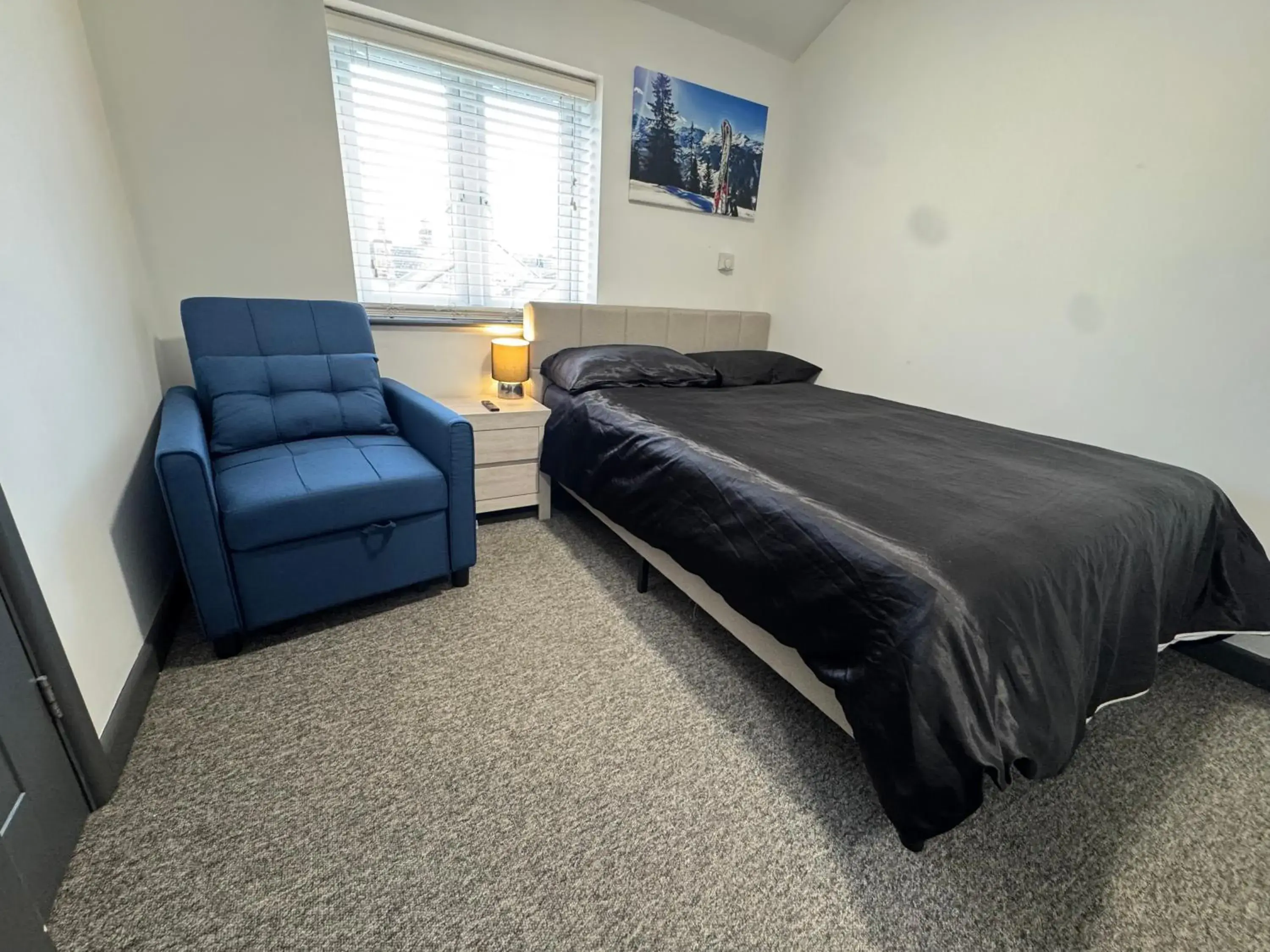 Five-Bedroom House in Gate Lodge - Private En-suite rooms, Kings Lynn, central location Five-Bedroom House in Gate Lodge - Private En-suite rooms, Kings Lynn, central location