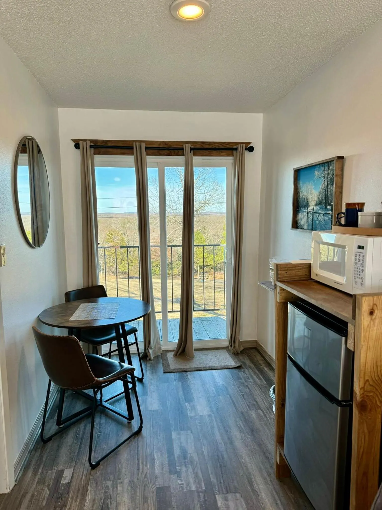 Dining area in Mountain View Guest Motel