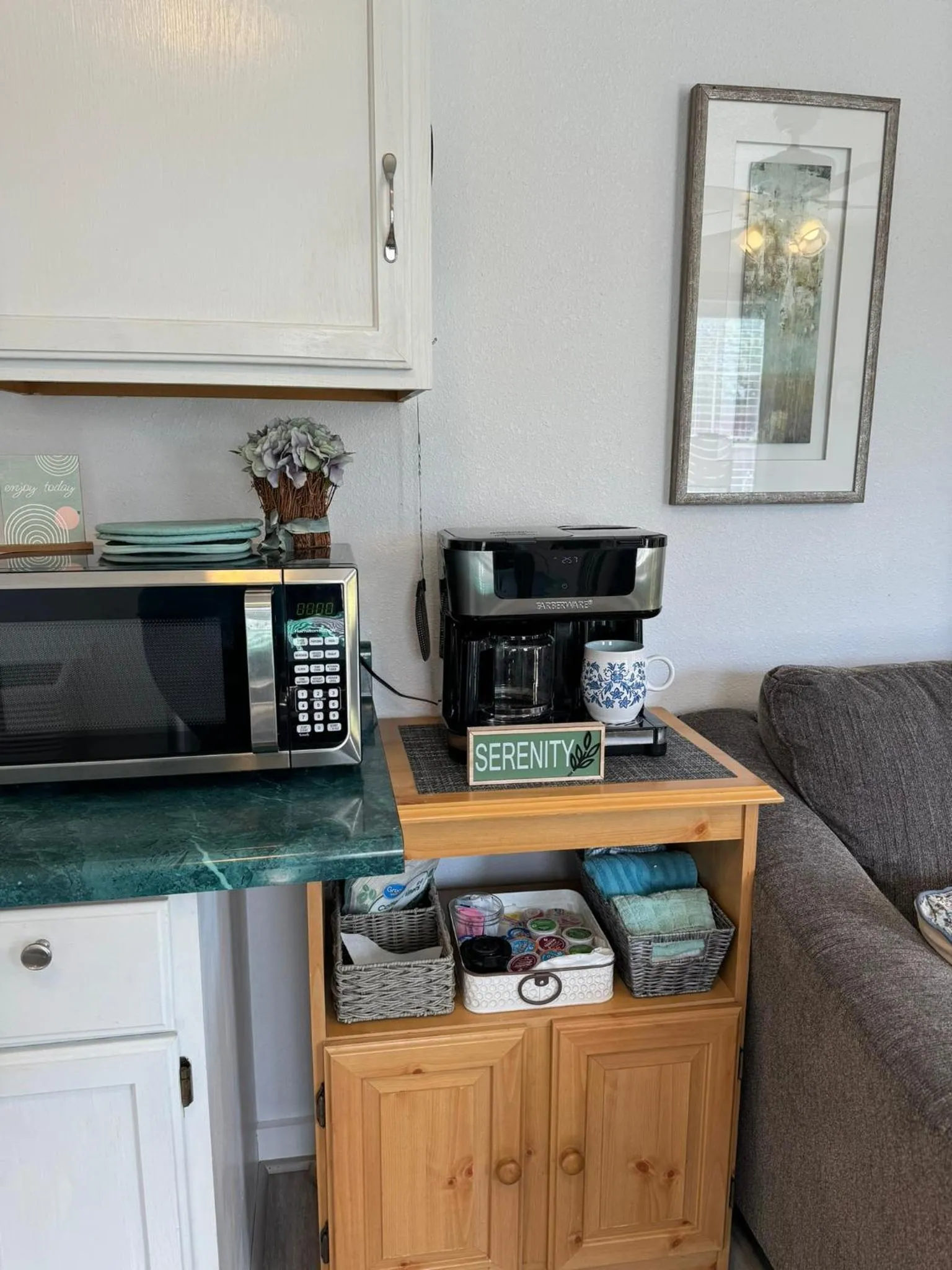 kitchen in Mountain View Guest Motel