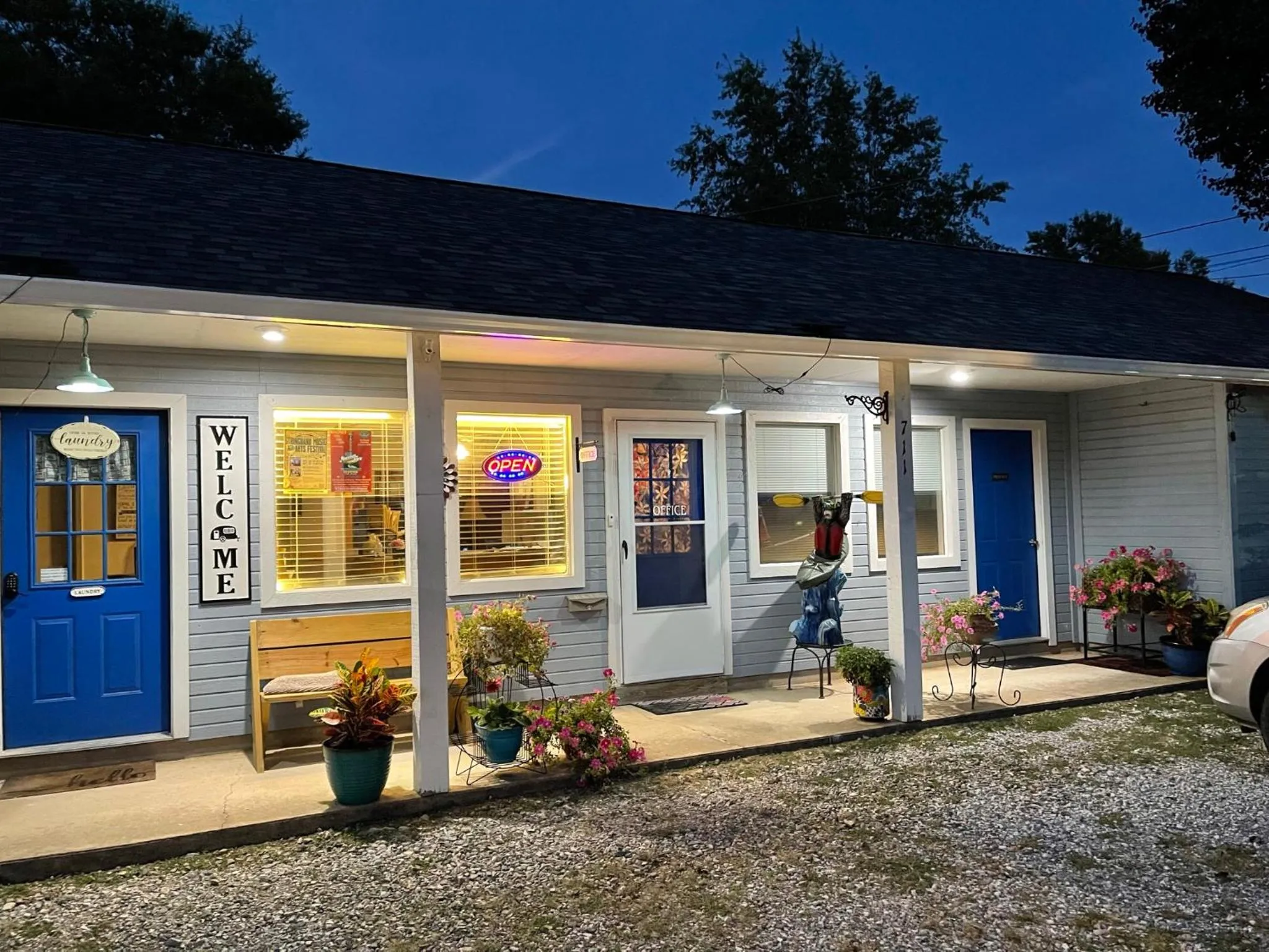 Lobby or reception in Mountain View Guest Motel