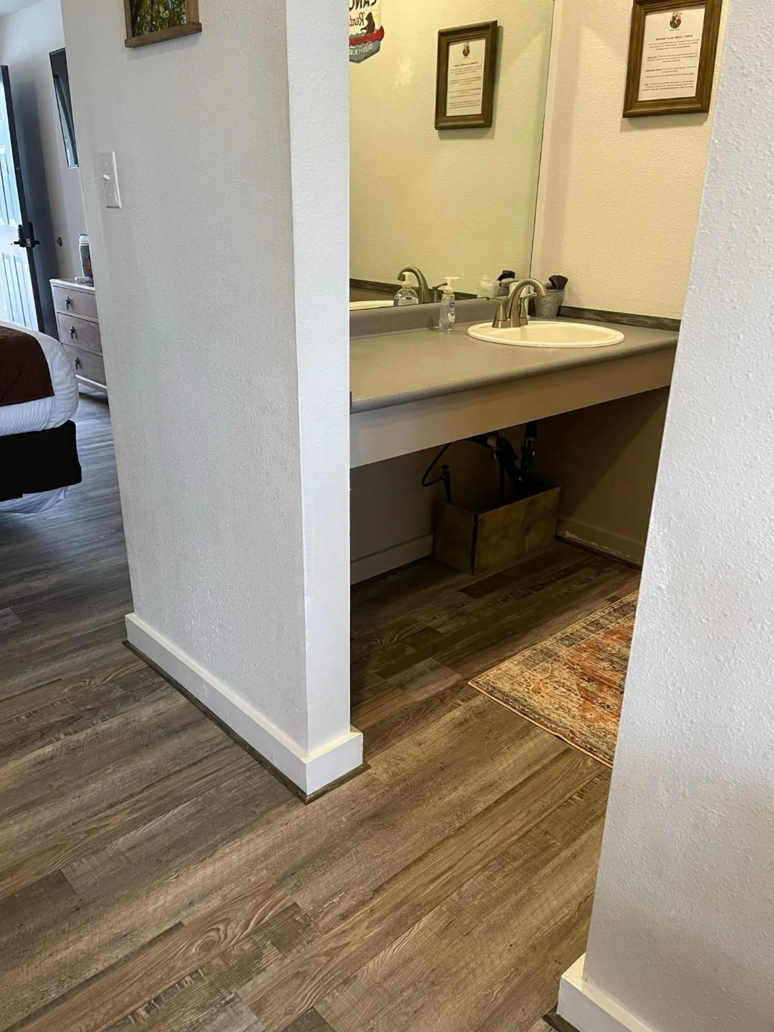 Bathroom in Mountain View Guest Motel