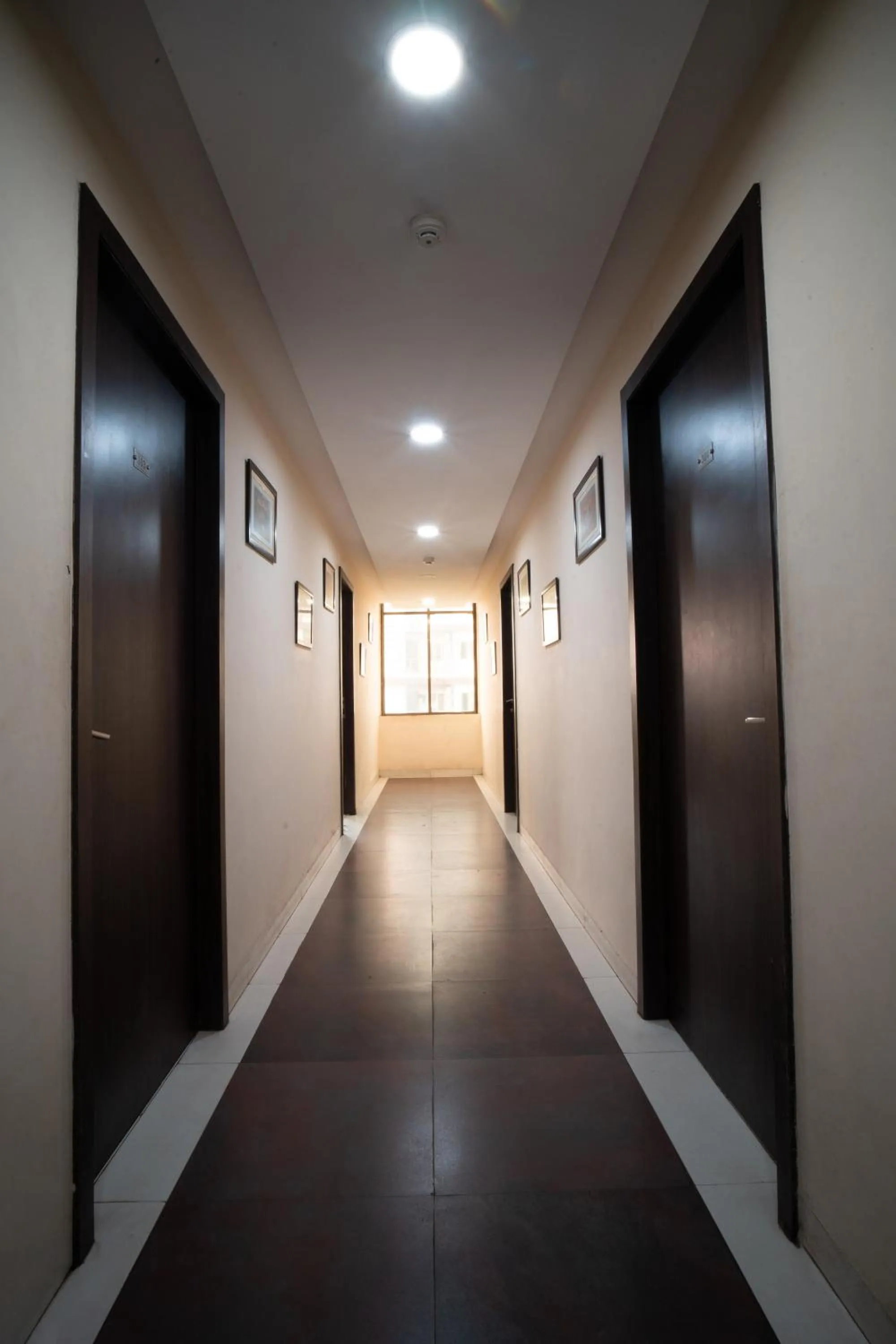 Lobby or reception in Hotel Flowers Inn