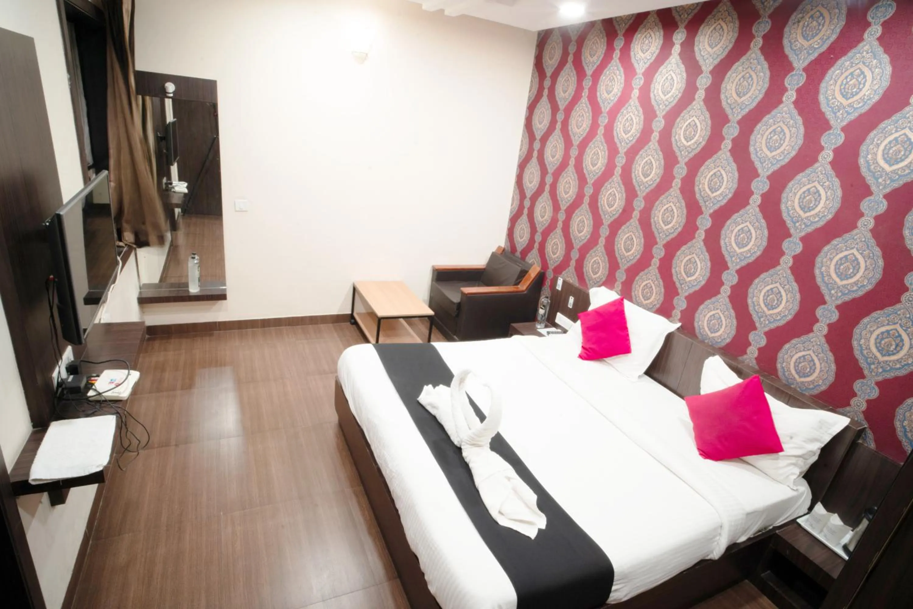 Bedroom in Hotel Flowers Inn