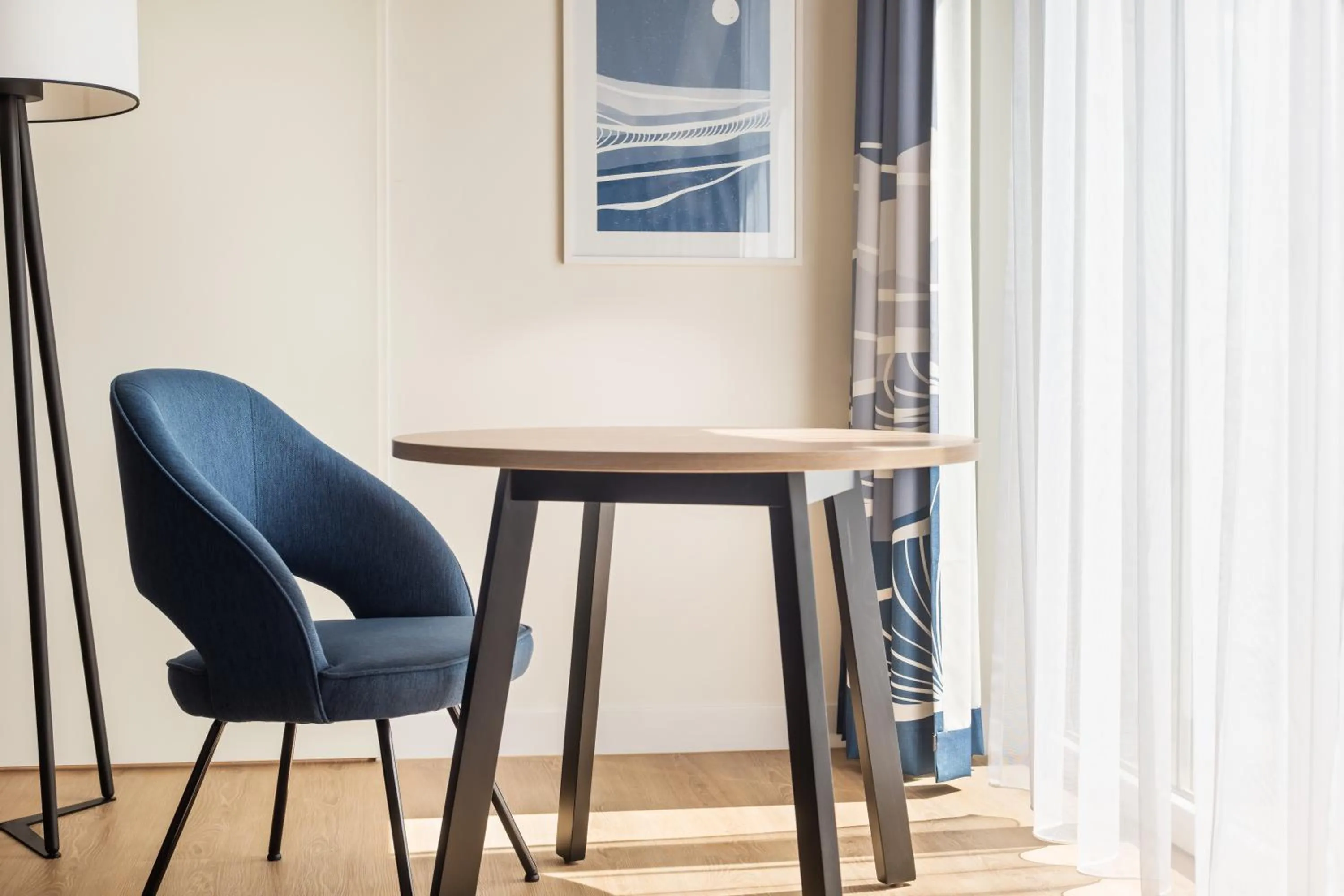 Living room in Lindner Hotel Boltenhagen, part of JdV by Hyatt