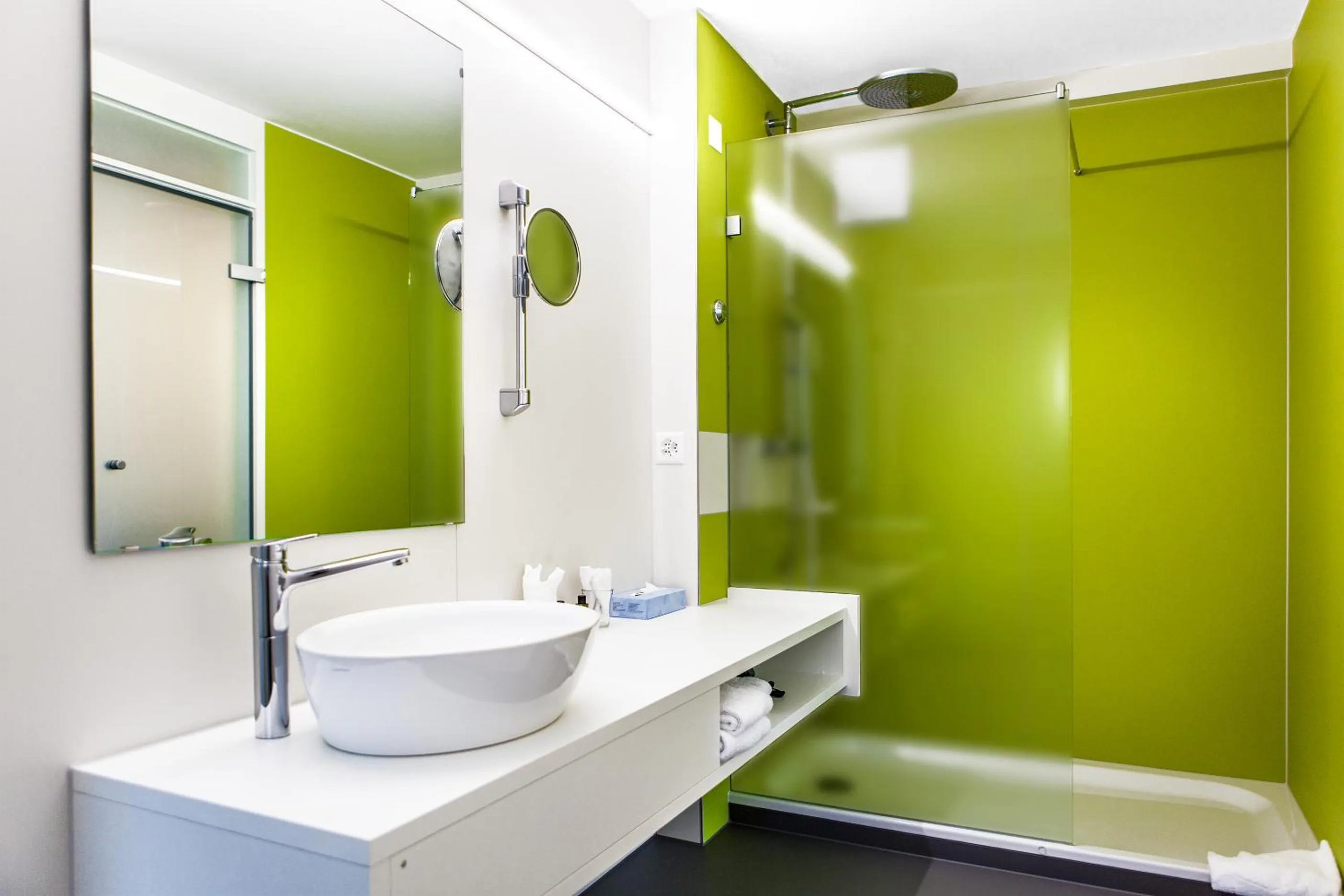 Bathroom in Hotel Weiss Kreuz