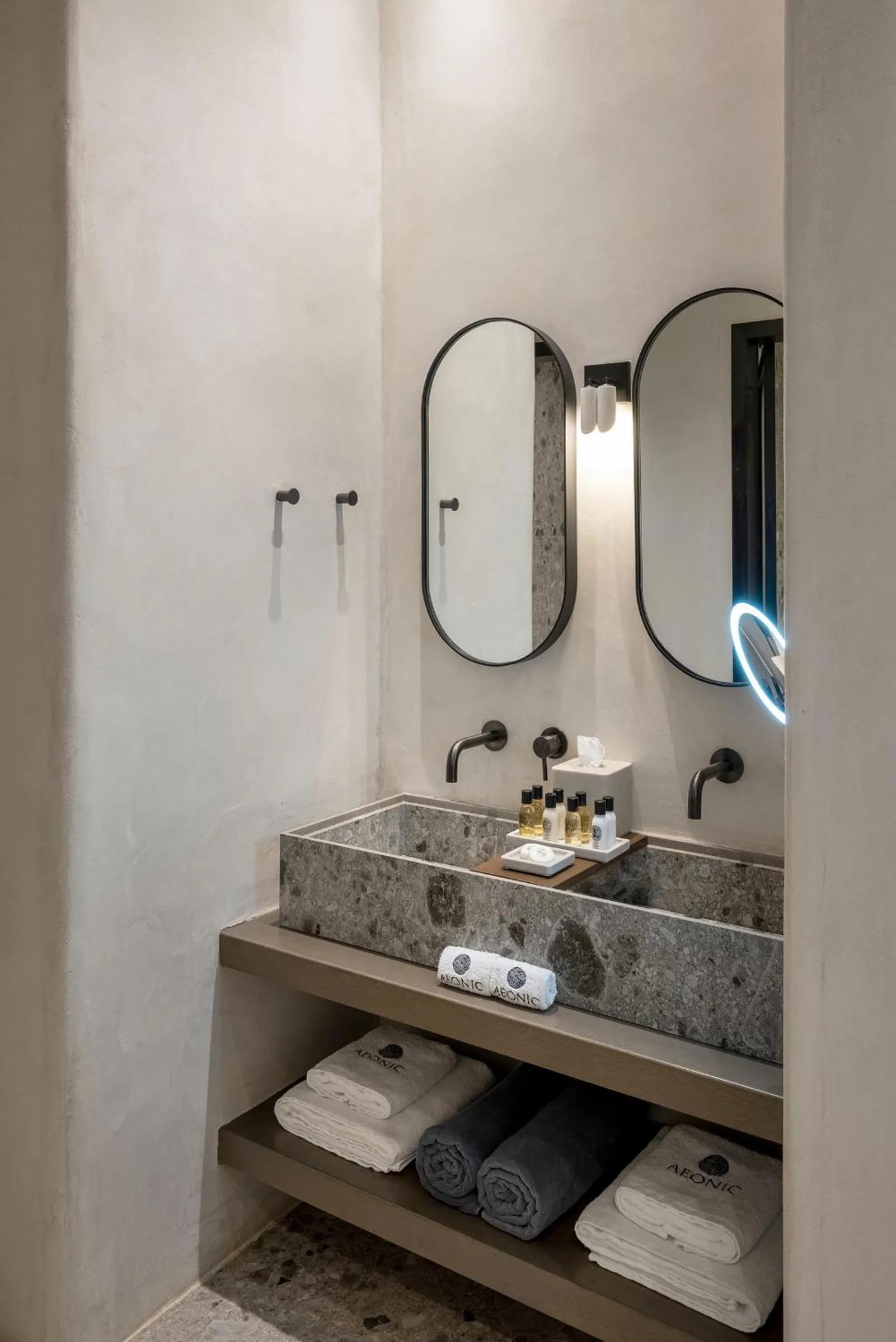 Bathroom in Aeonic Suites and Spa
