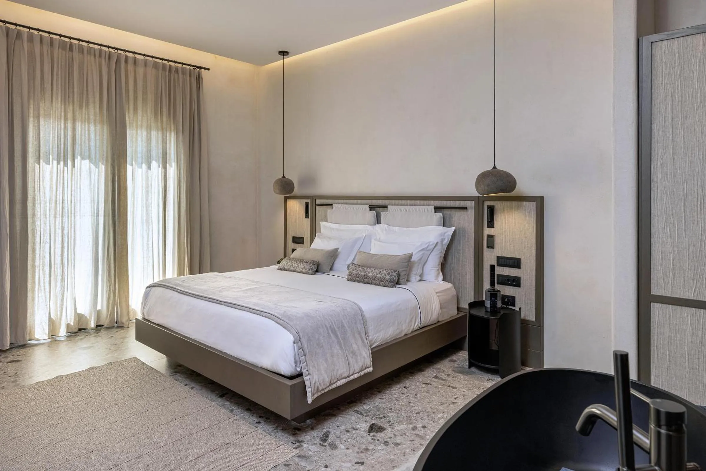 Bedroom, Bed in Aeonic Suites and Spa